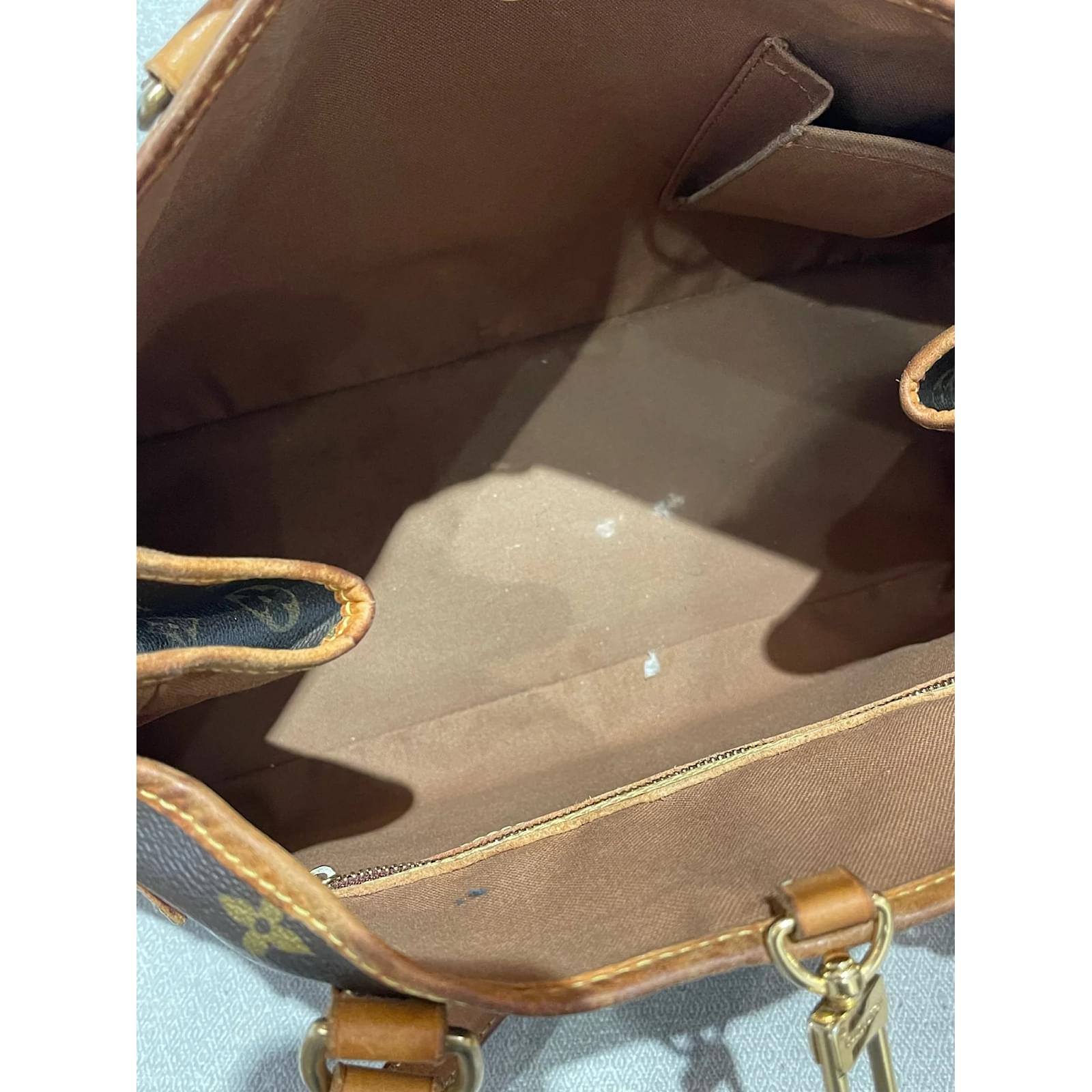 cloth handbag Louis Vuitton Brown in Cloth - 37932224