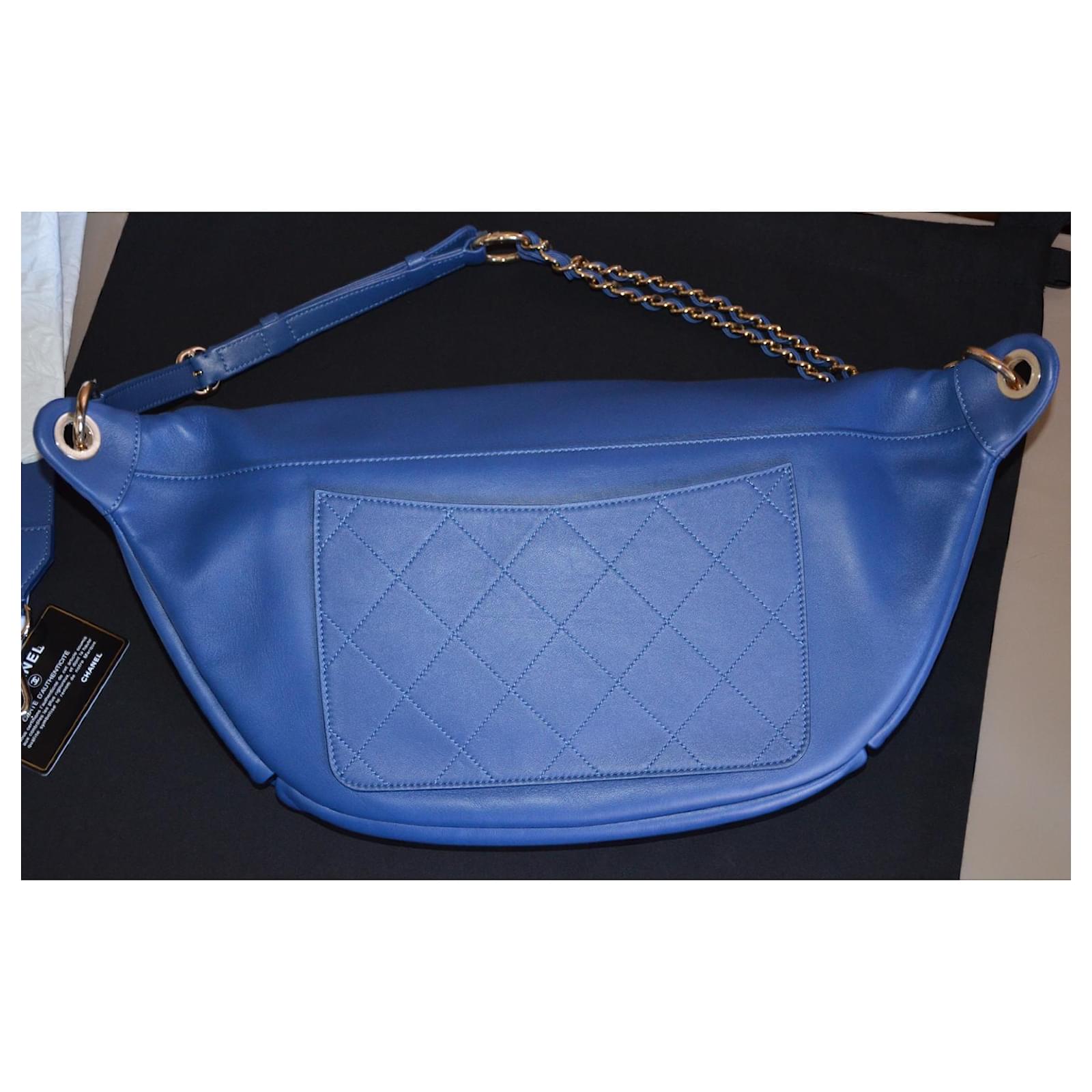 Chanel x PHARRELL WILLIAMS Waist Belt bag Blue Gold hardware Leather  ref.1041103 - Joli Closet