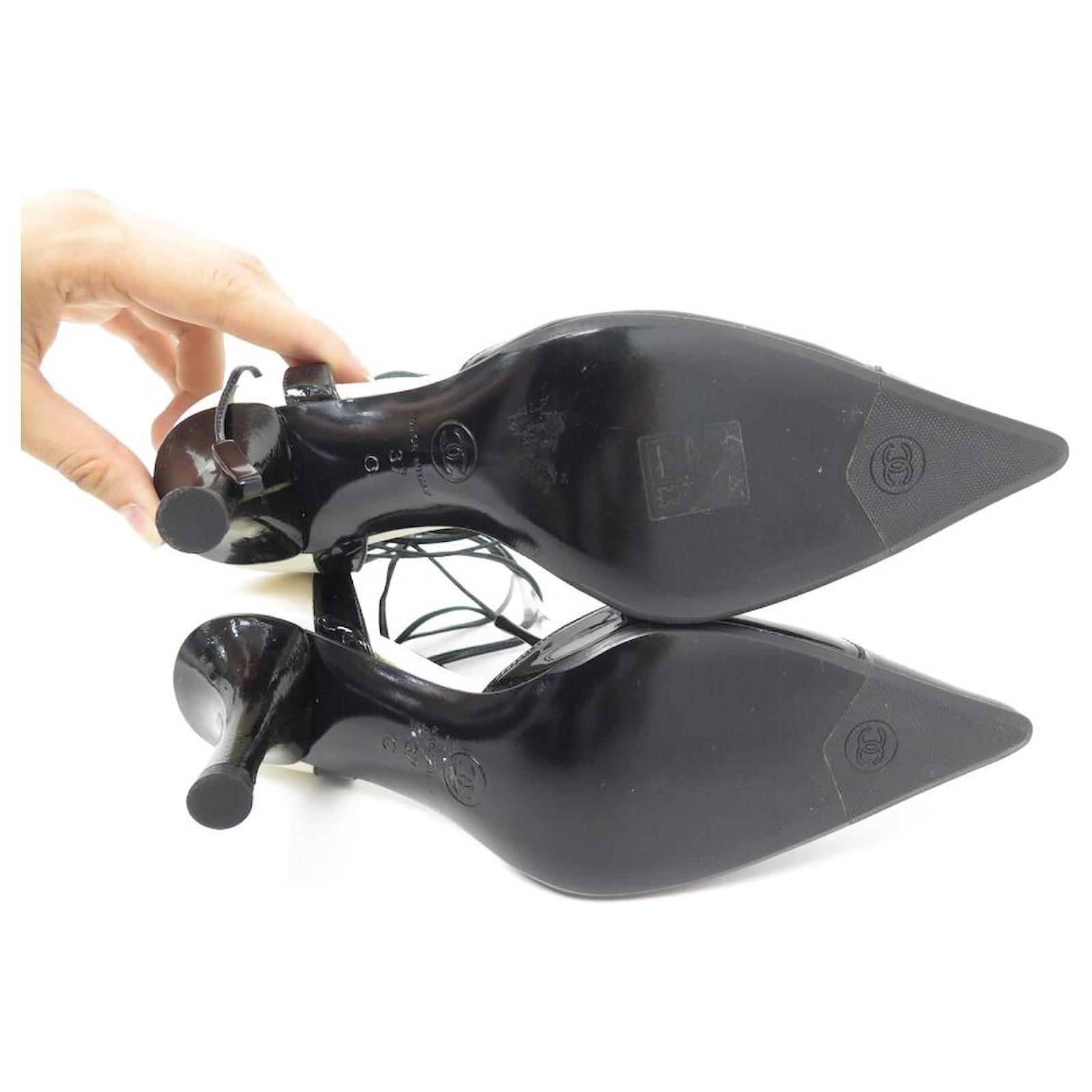 NEW VINTAGE CHANEL SHOES 37 BICOLOR BLACK WHITE PATENT