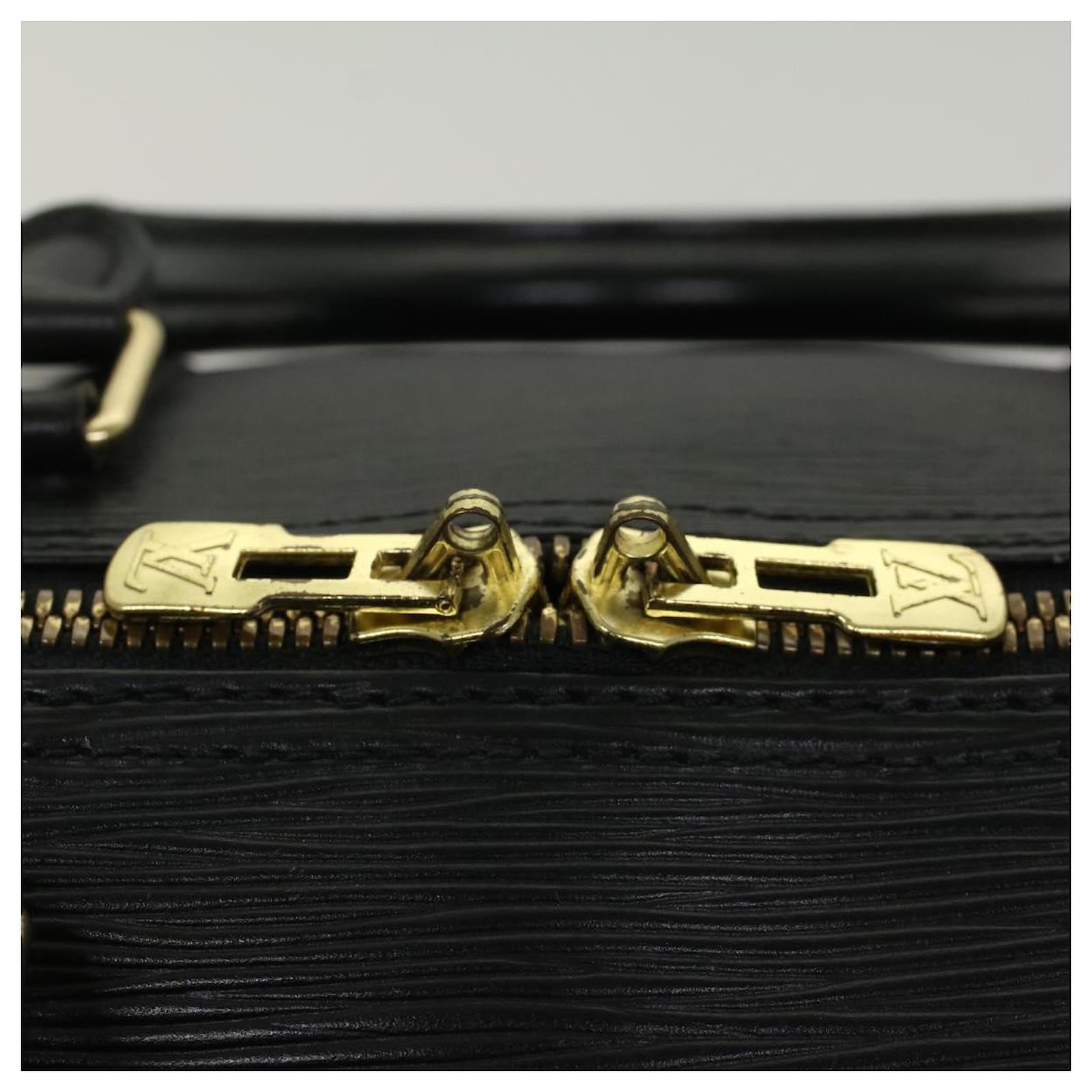 Louis Vuitton Epi Keepall 50 Boston Bag Black M42962 LV Auth ep459 AWL –  LuxuryPromise