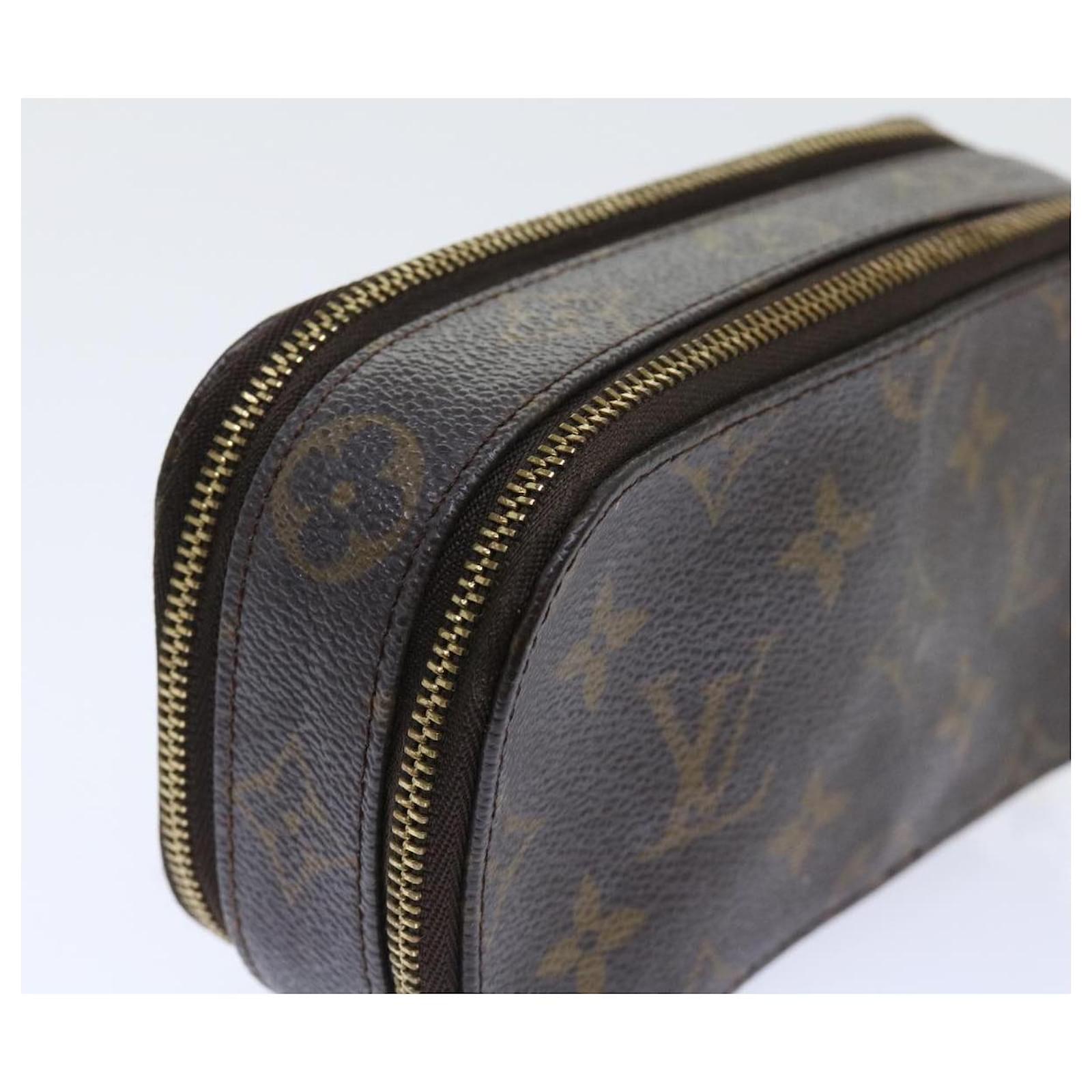 LOUIS VUITTON Monogram Trousse Brush PM Cosmetic Pouch M47510 LV Auth 39154