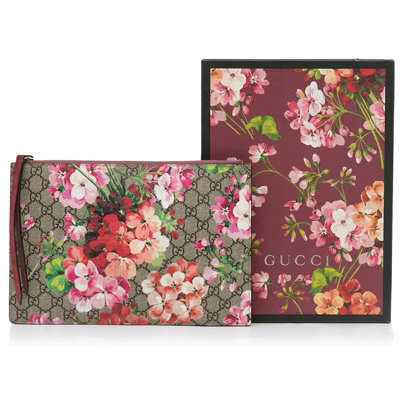 Gucci hot sale bloom clutch