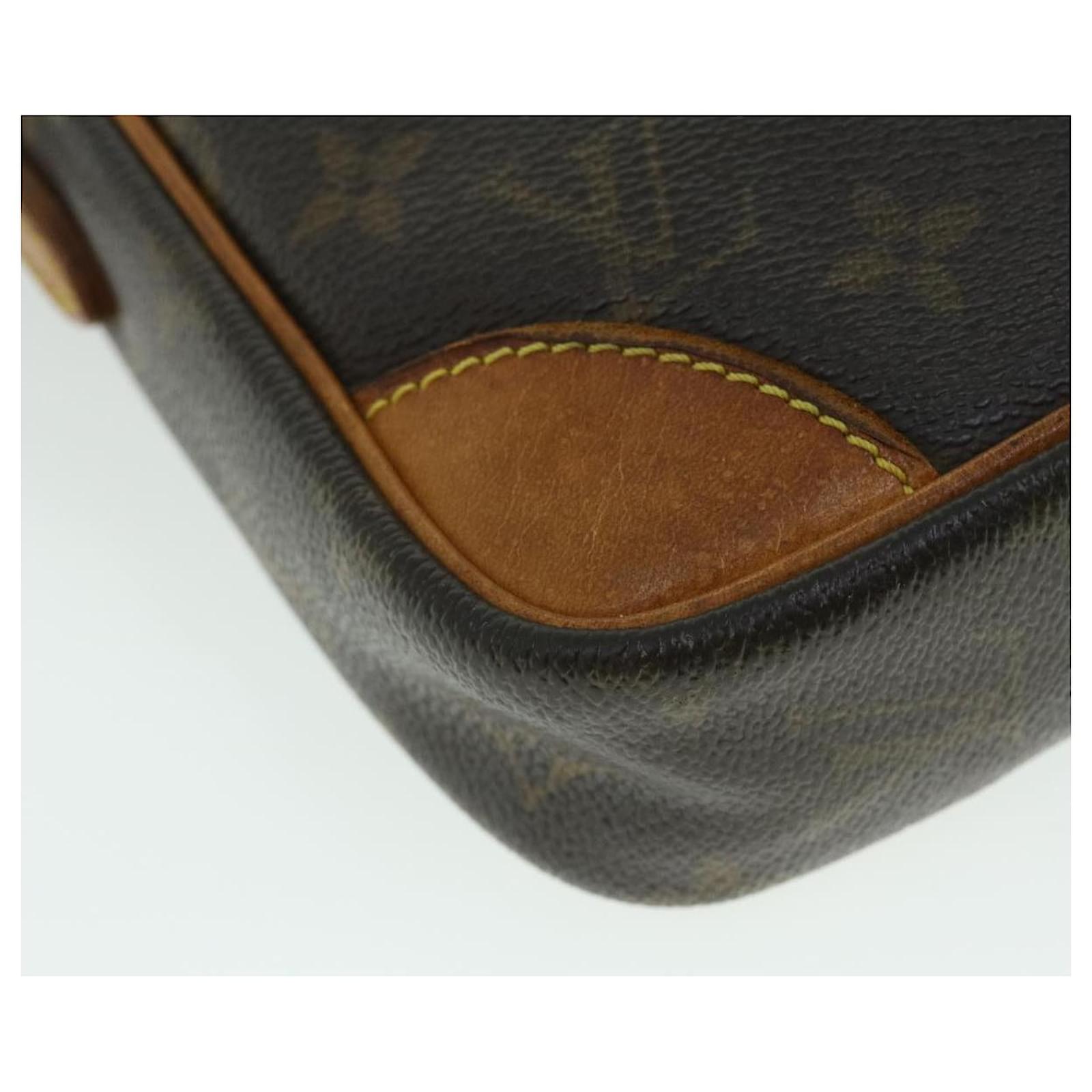 LOUIS VUITTON Monogram Danube Shoulder Bag M45266 LV Auth 41464 Cloth  ref.915909 - Joli Closet