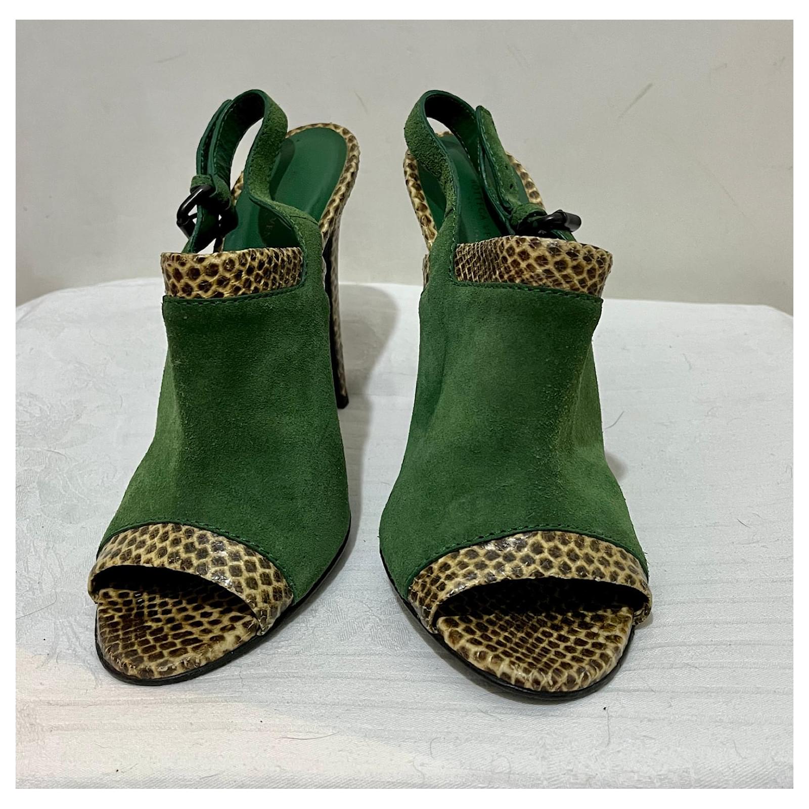 Steve Madden lime green and black snakeskin heels. ... - Depop