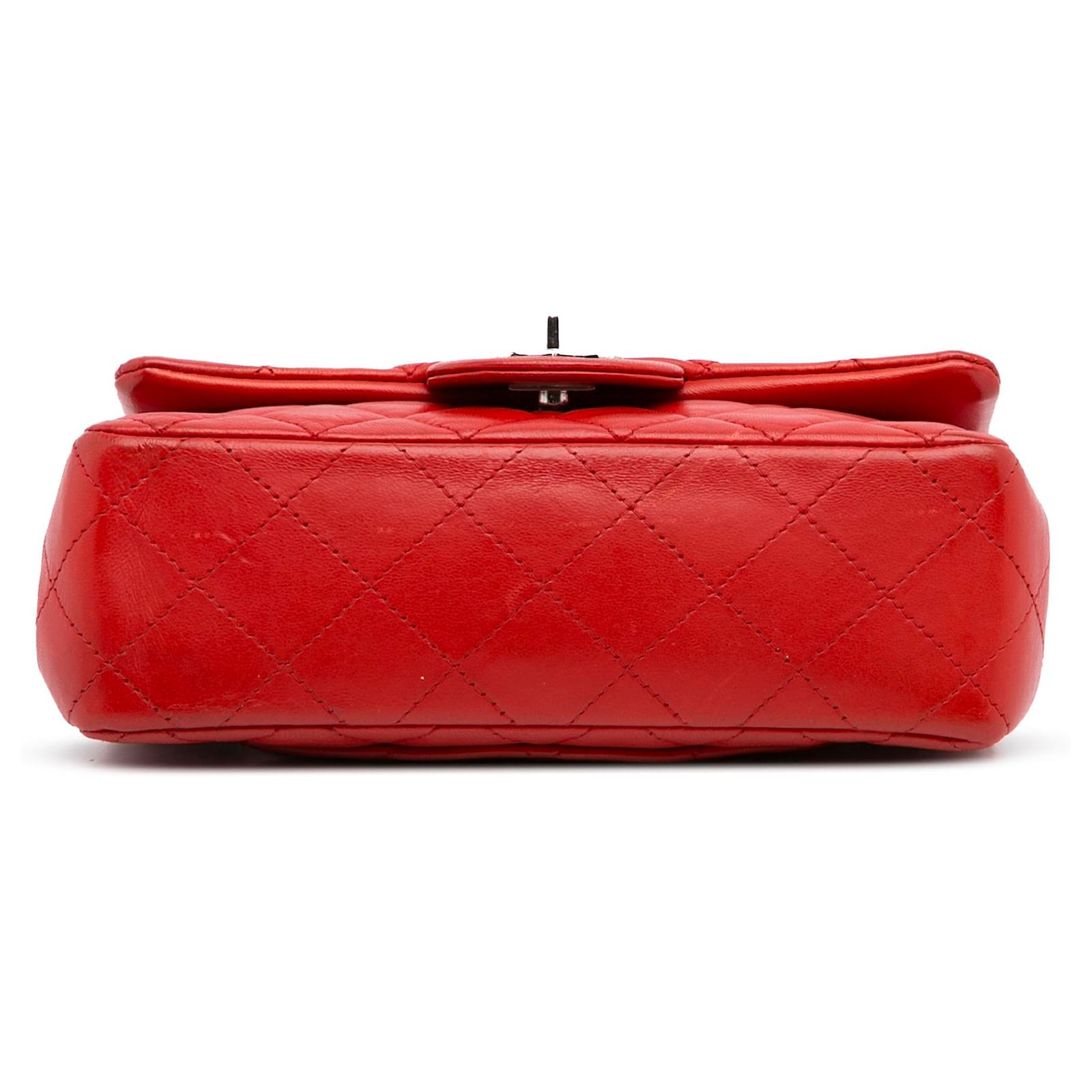 Chanel Red New Mini Classic Lambskin Single Flap Leather ref.1059532 - Joli  Closet