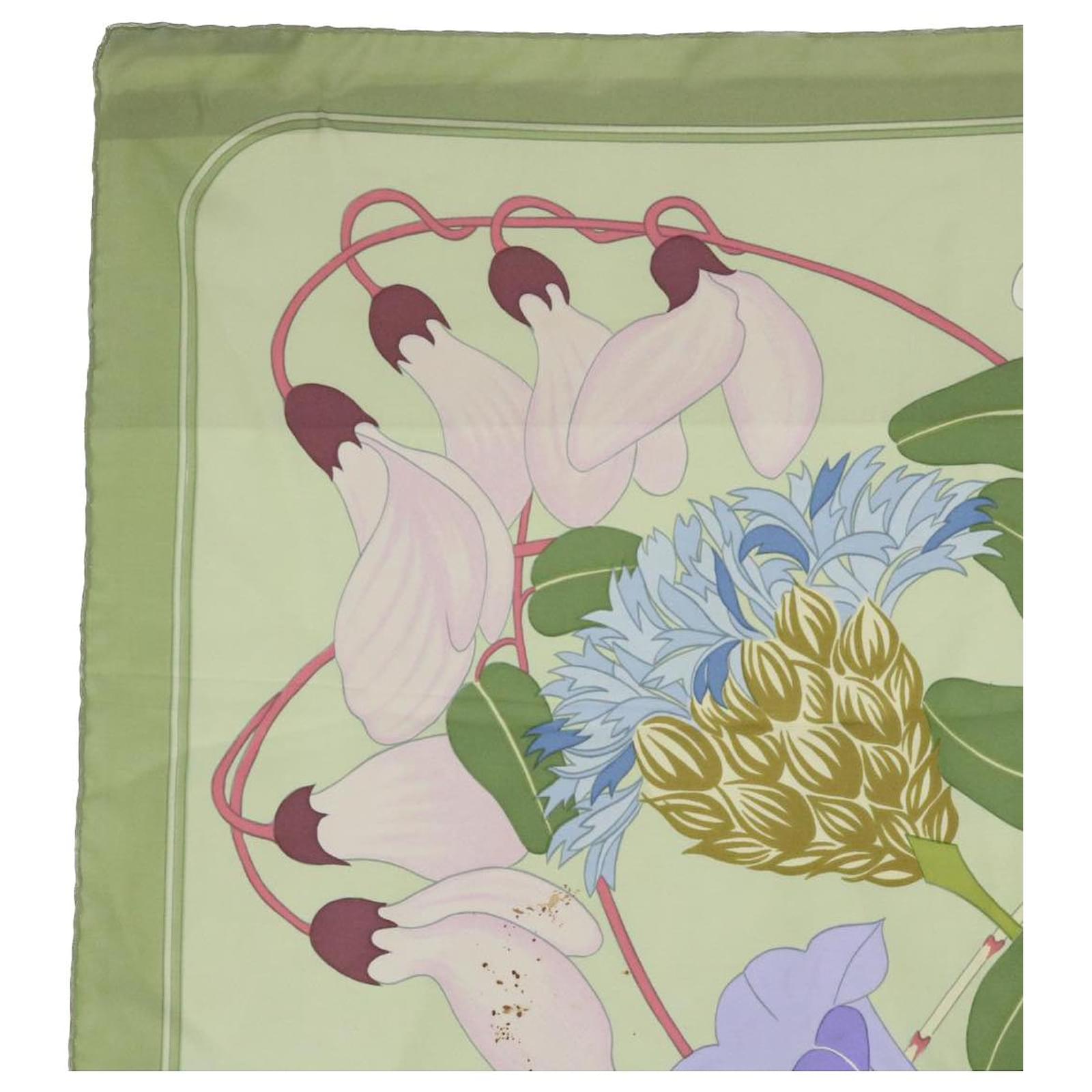 Hermès HERMES CARRE 90 Flora Graeca Scarf Silk Green Auth 53772