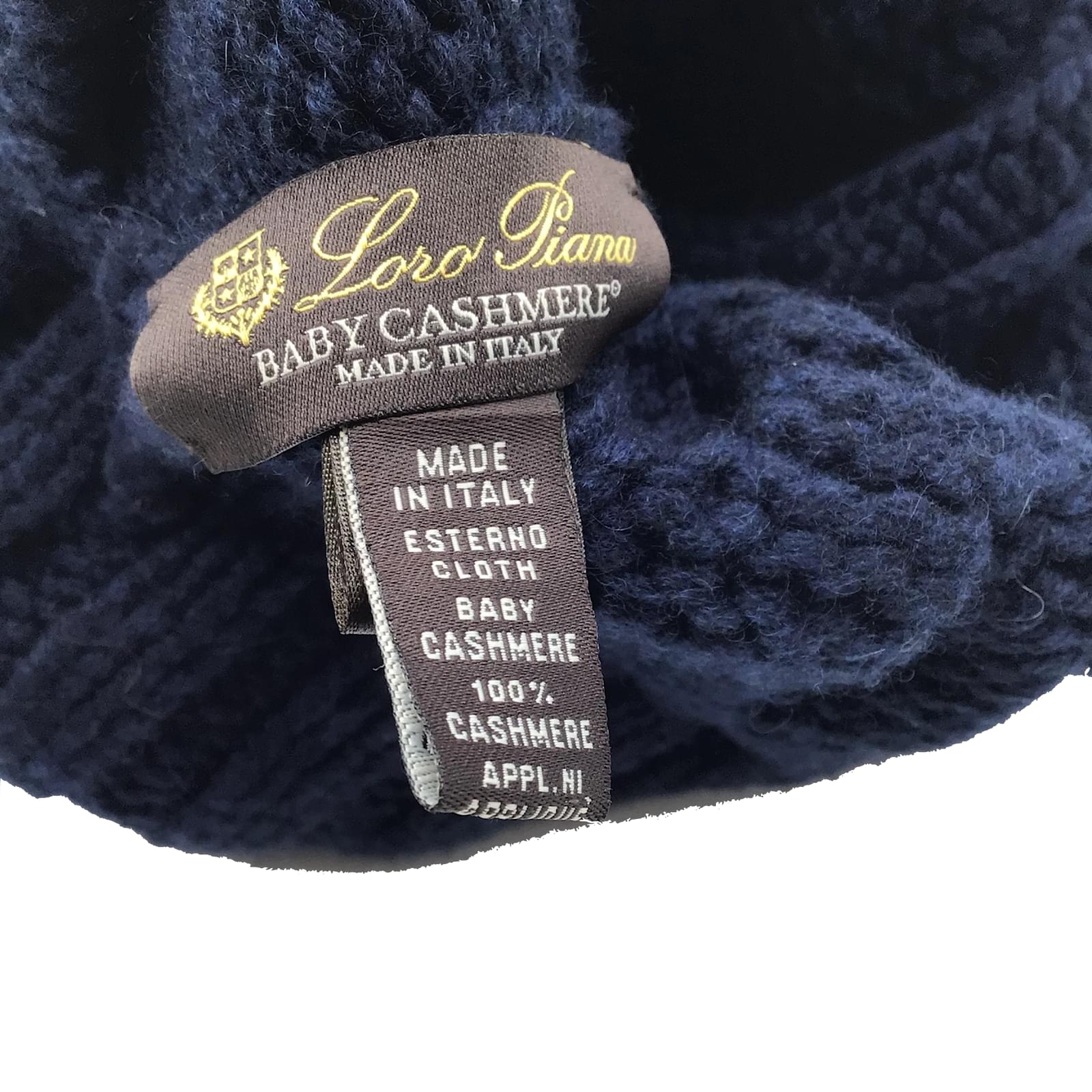 Loro Piana Navy Blue Fox Fur Trimmed Baby Cashmere Knit Beanie Hat