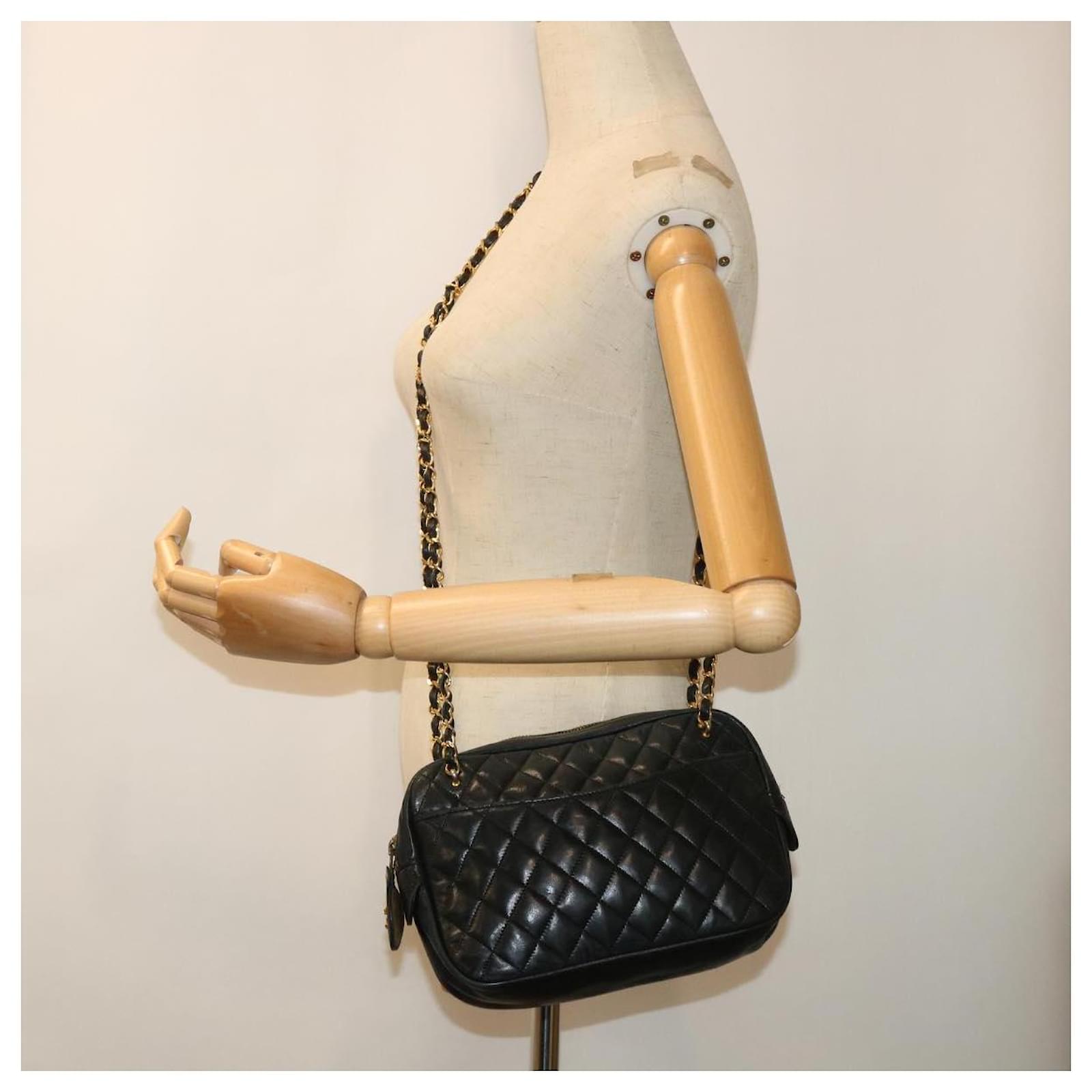 CHANEL Matelasse Chain Shoulder Bag Lamb Skin Black CC Auth bs6772  ref.992373 - Joli Closet