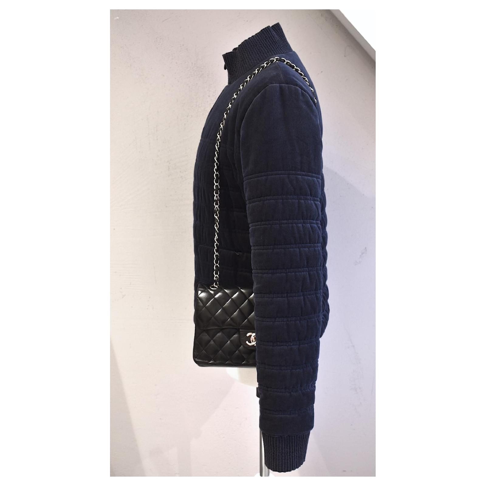 Chanel Navy blue puffer-style coat Cotton Joli Closet