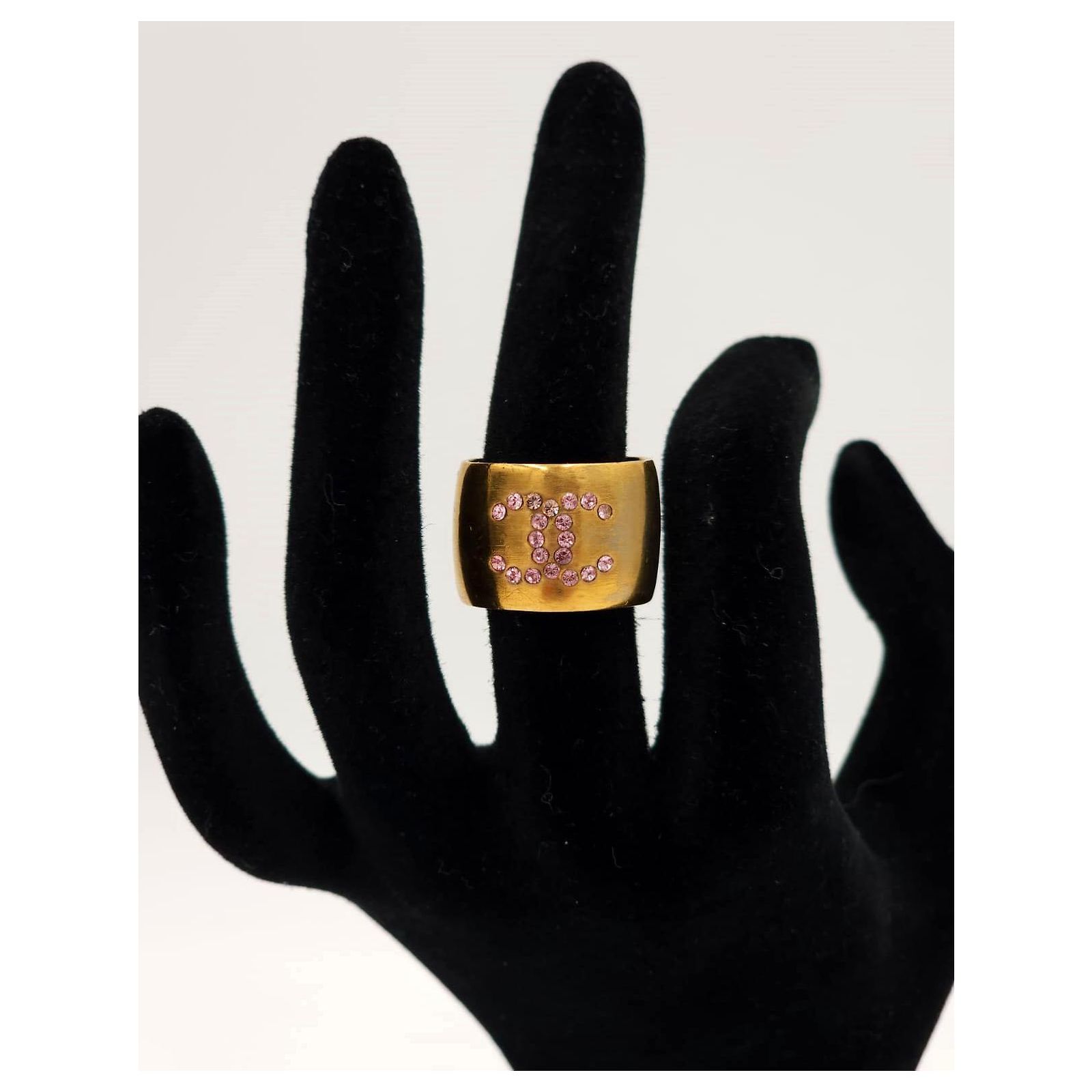 Chanel Vintage Rhinestone lined Sided Ring Golden Metal ref.1080275 ...