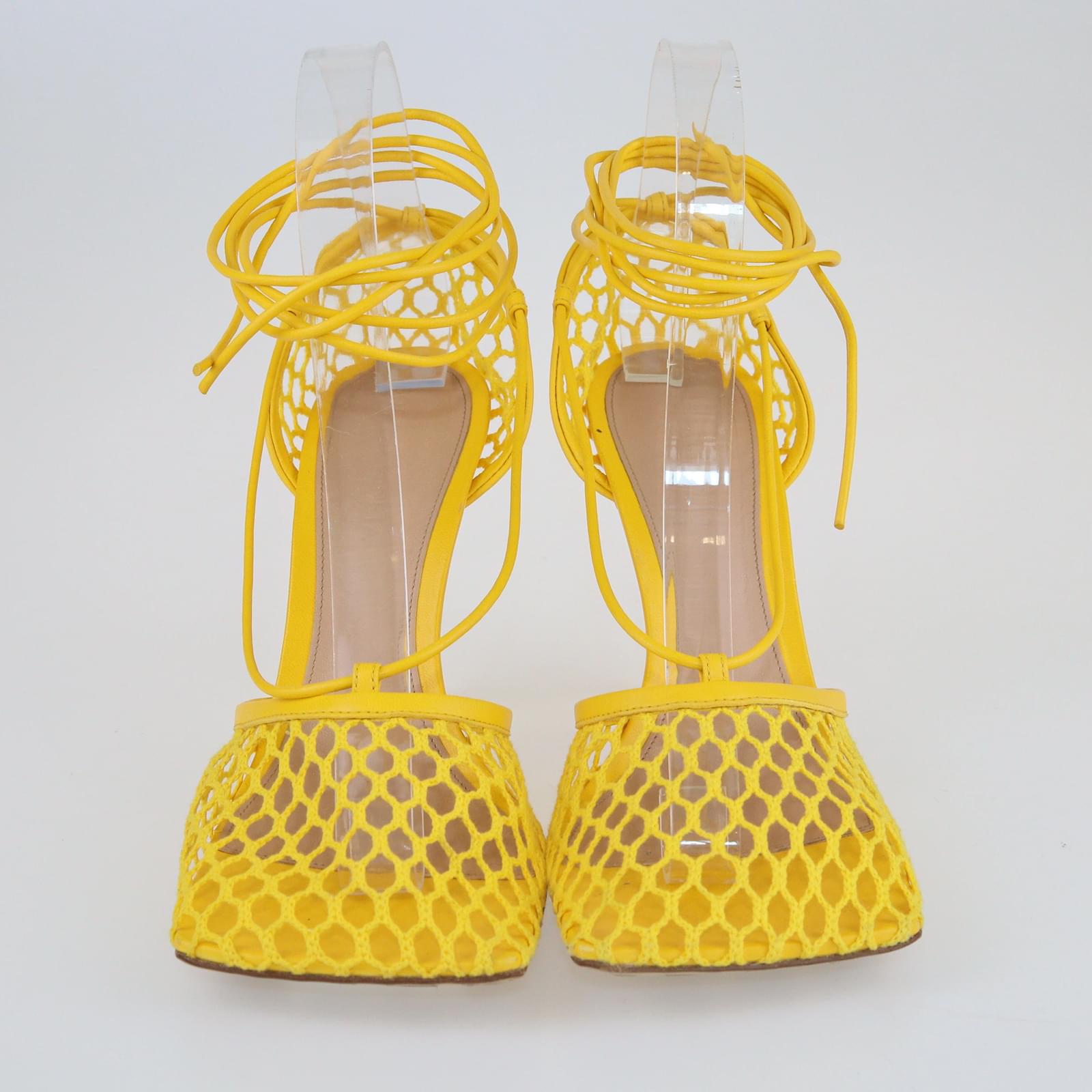 Bottega Veneta Yellow Mesh Stretch 90 Wraparound Square Toe