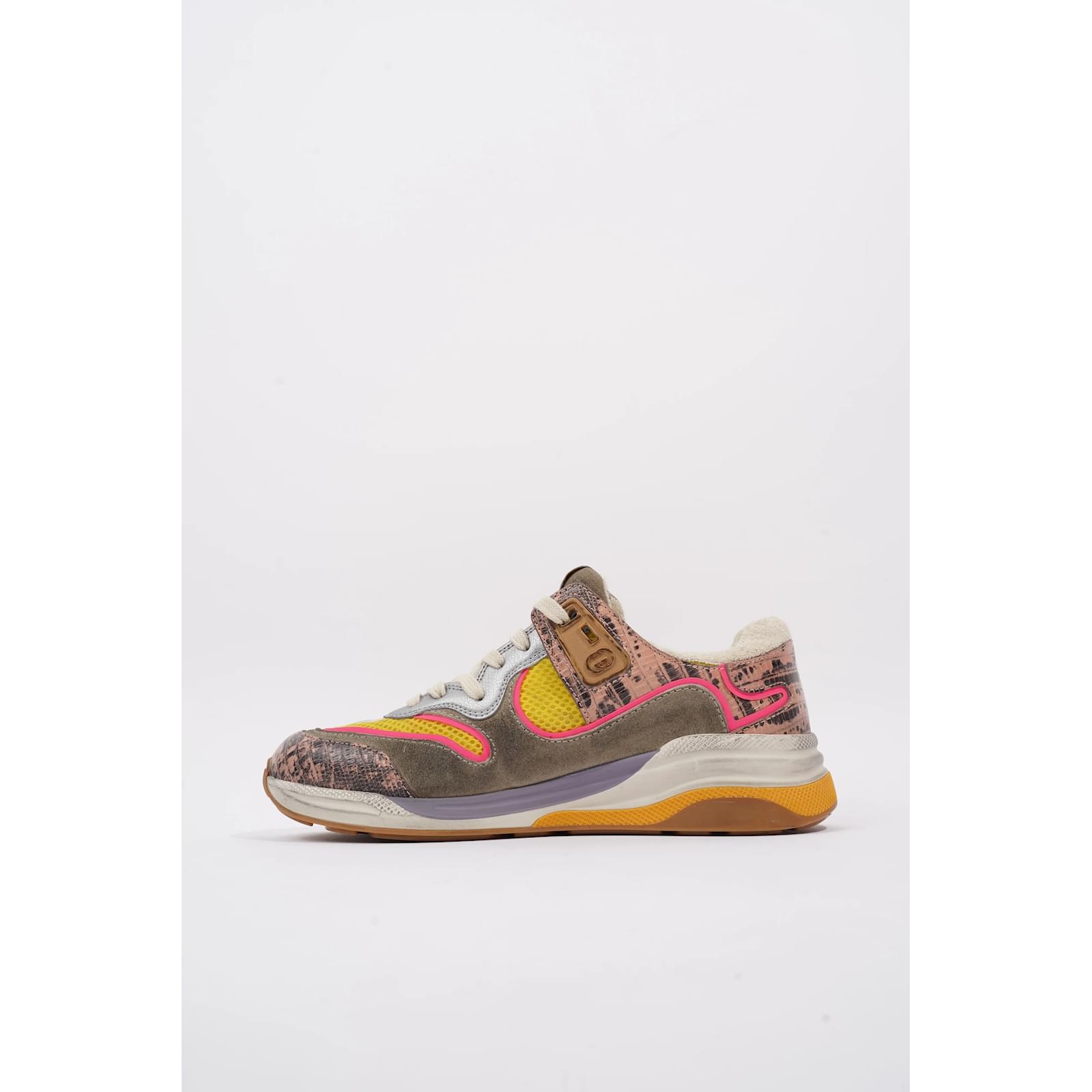 Gucci Ultrapace Sneaker Grey / Yellow / Pink Suede EU 37.5