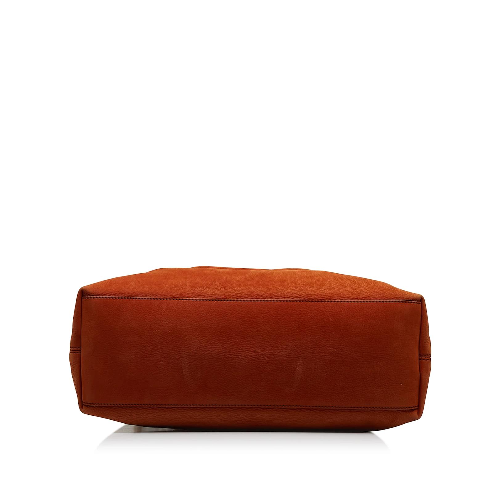 GUCCI Soho Disco Elegance: Leather Crossbody Bag Orange