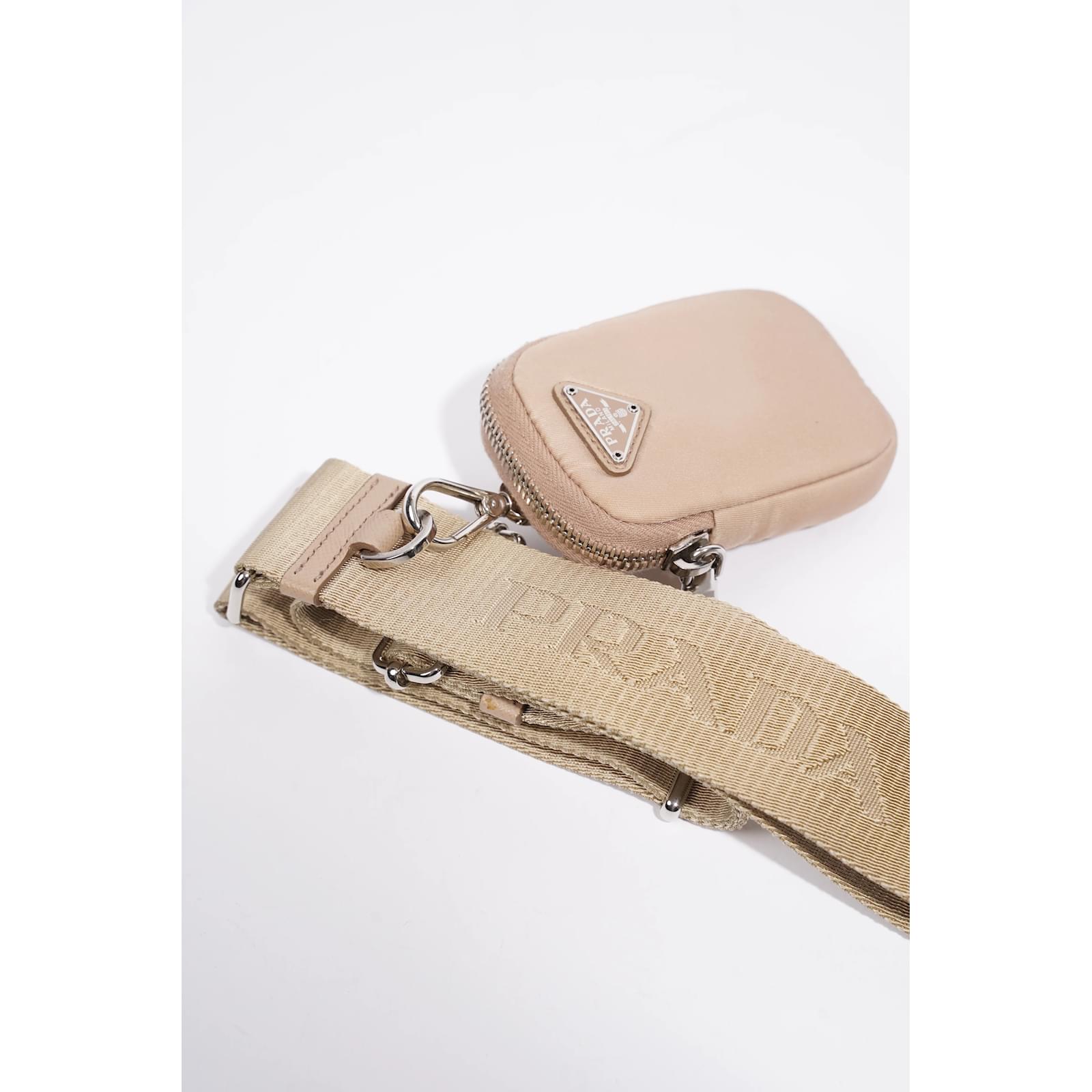 【関税&送料込】Prada Beige Re-Nylon Pouch Desert Beige Re-nylon Pouch | PRADA
