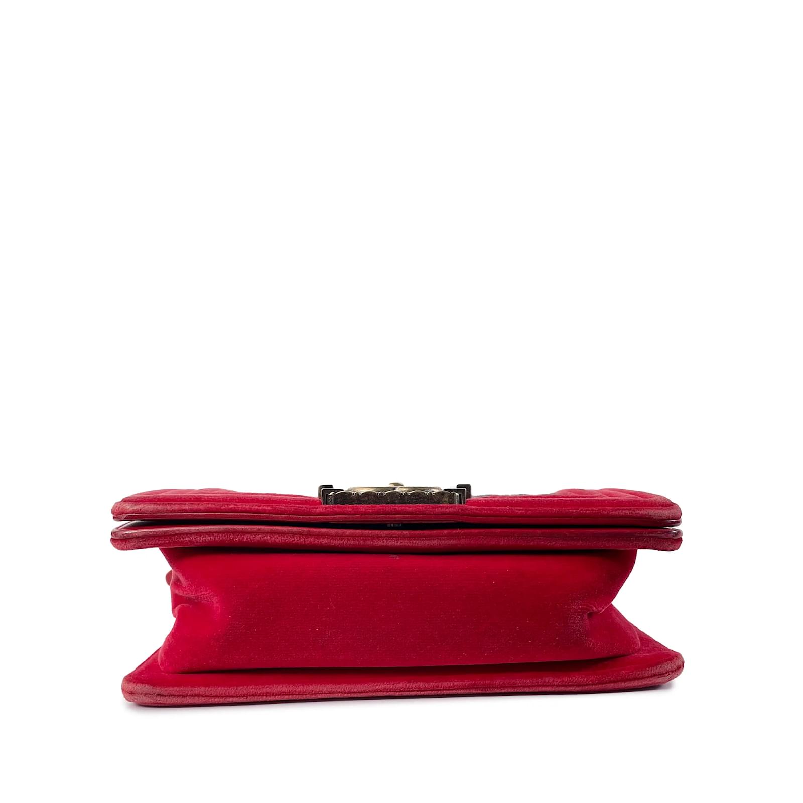 Boy Bolso bandolera Chanel pequeño de terciopelo rojo para niño