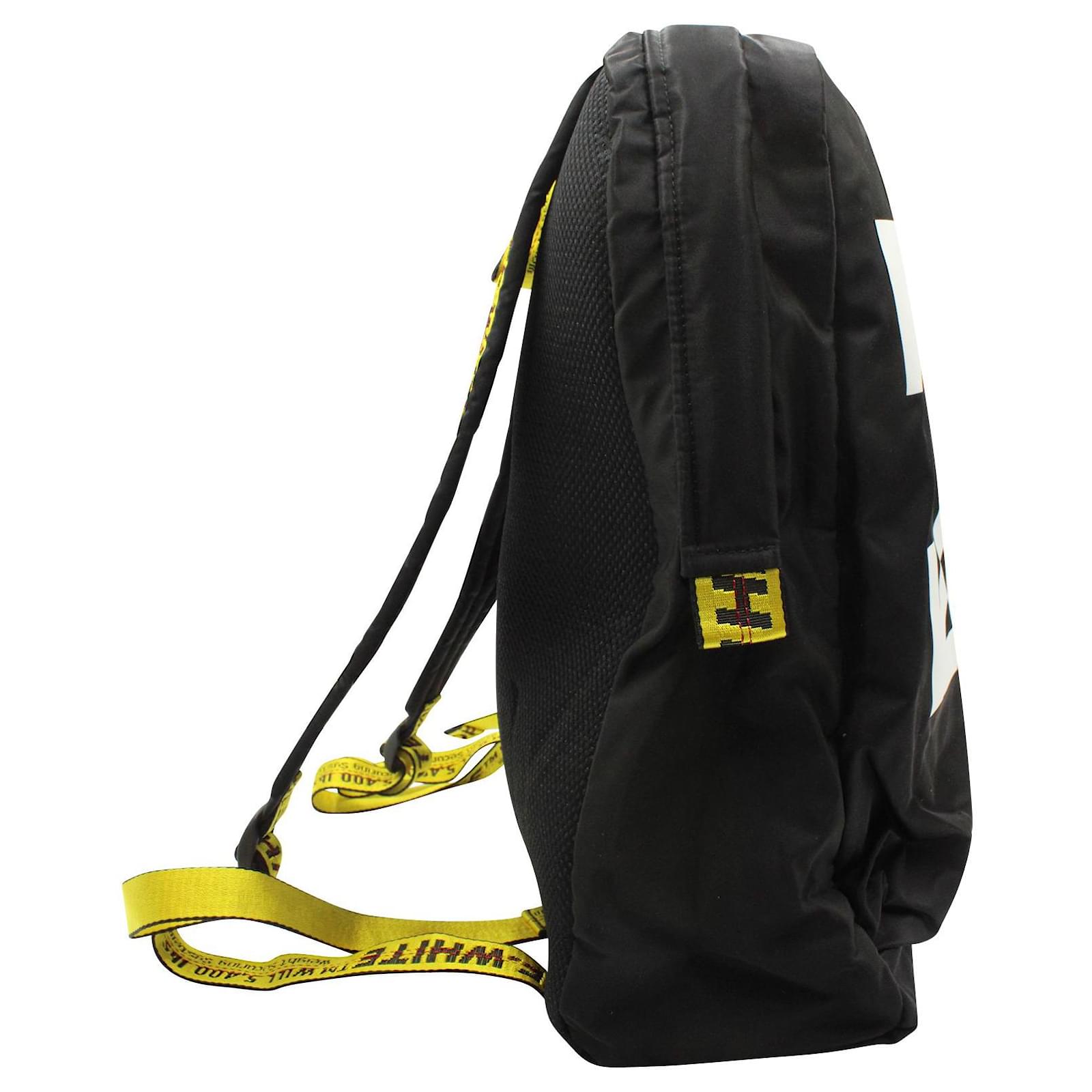 offさん専用OFF-WHITE Travel Arrow Rucksack Spray Arrow Backpack in BLACK | Off-White™