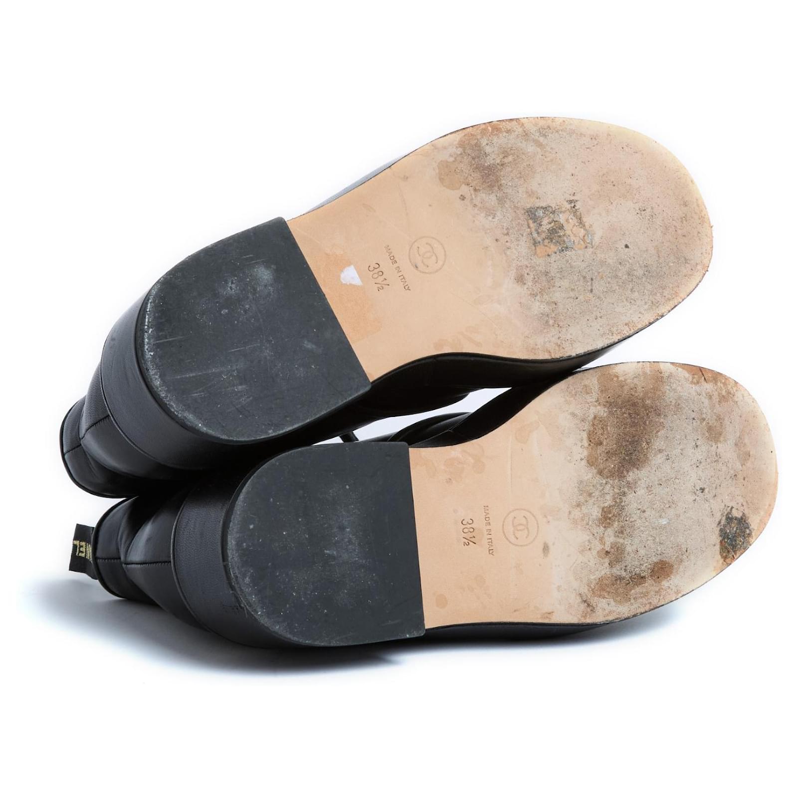 Chanel Classic Black CC and chains Shoes Boots EU38.5 Leather ref