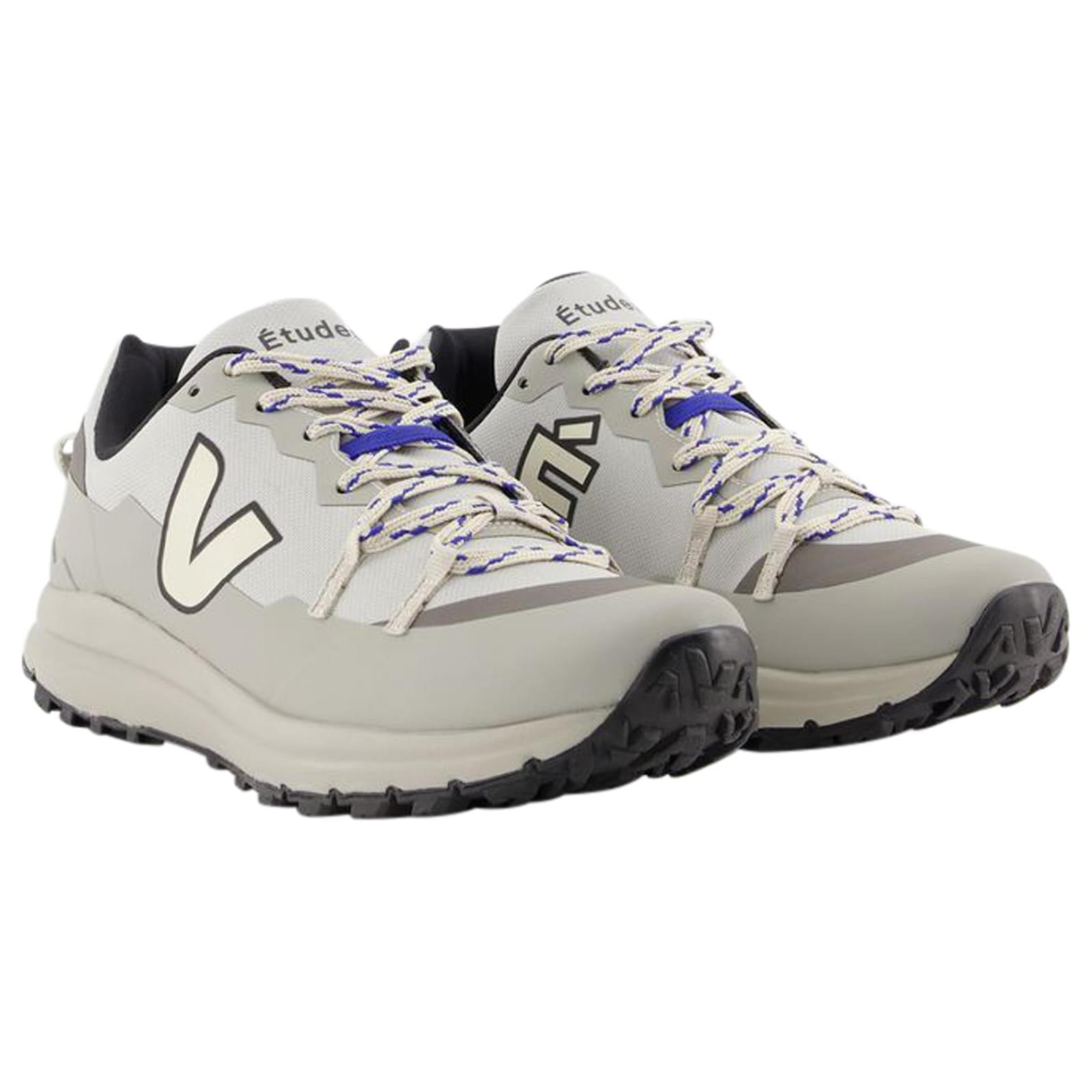 Etudes Sneakers - Veja - Synthetic - Grey ref.1208693 - Joli