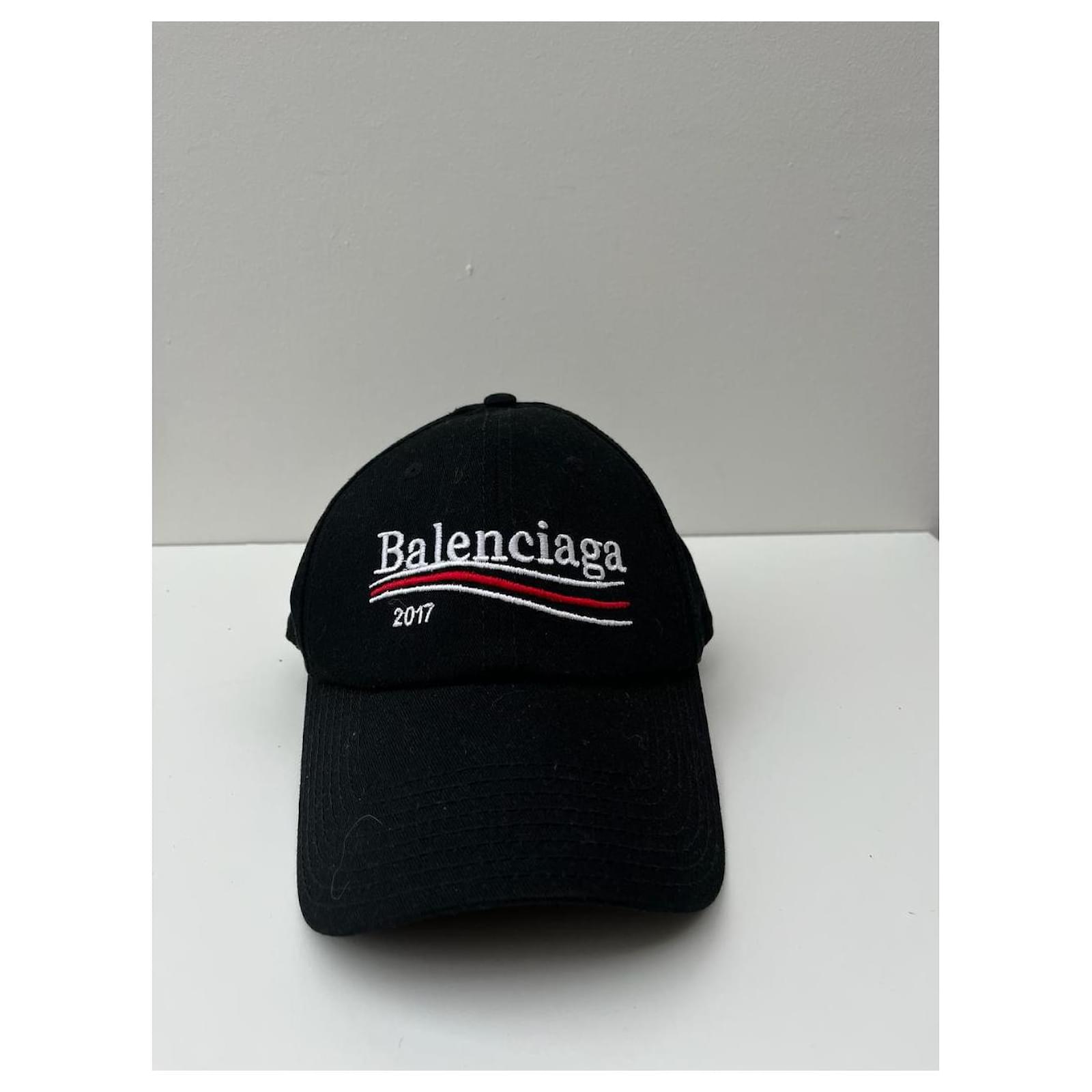 BALENCIAGA　VINTAGE BLACK　キャップ Balenciaga Embroidered Logo Vintage Cap Balenciaga