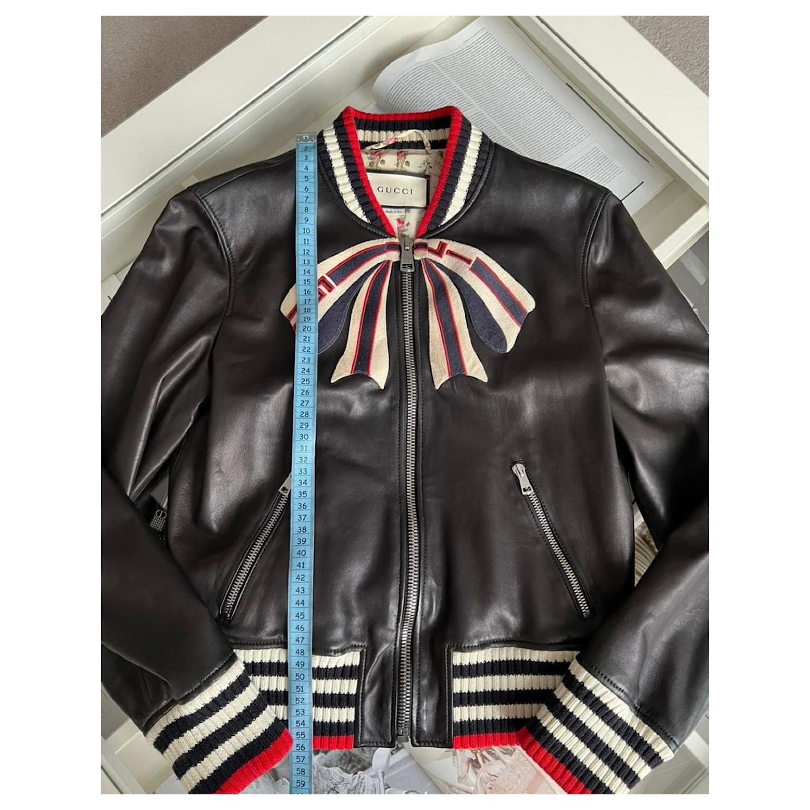 Gucci 4K Logo Bow Black Leather Jacket ref.1248132 Joli Closet