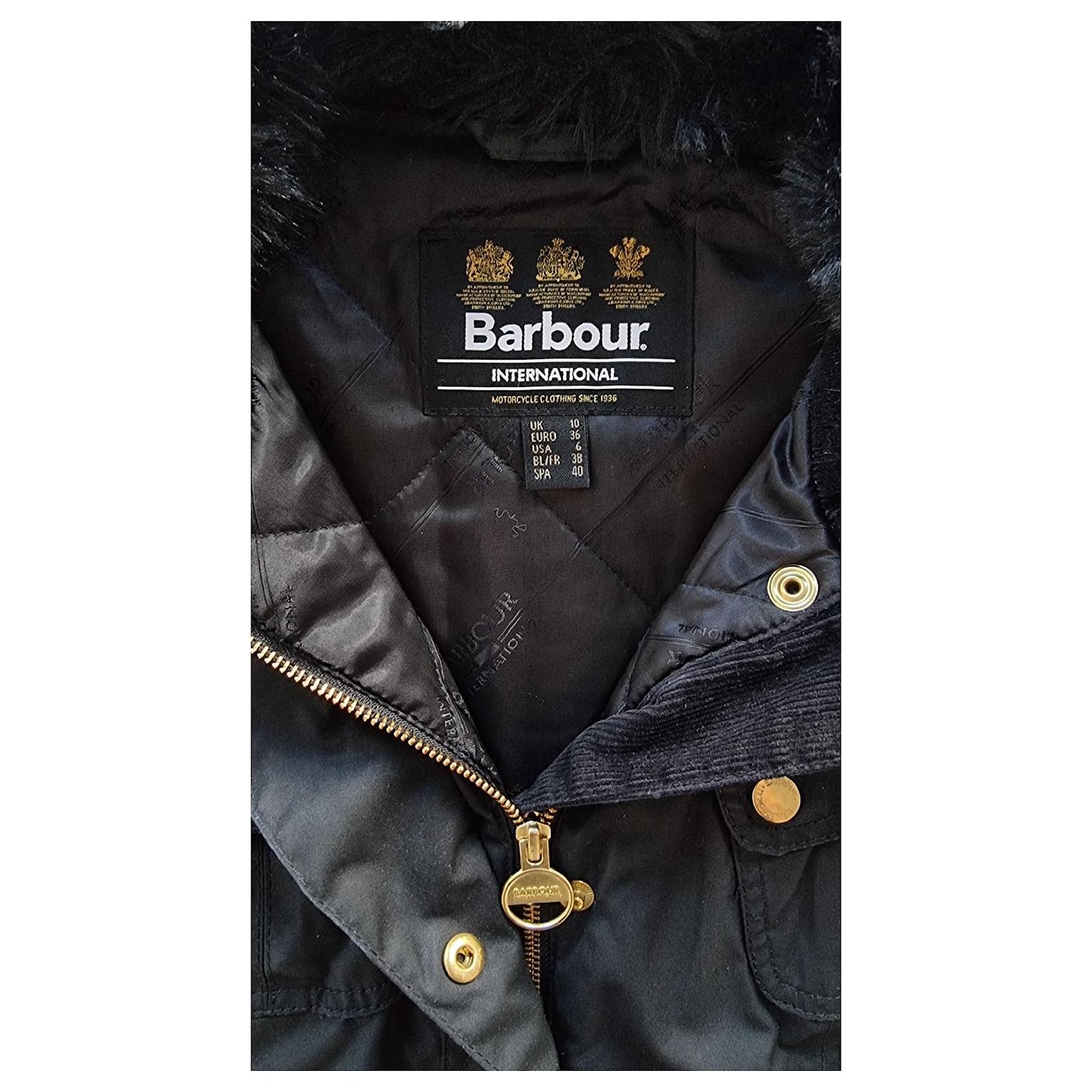 Giacca moto nera encerata con pelliccia sintetica Barbour