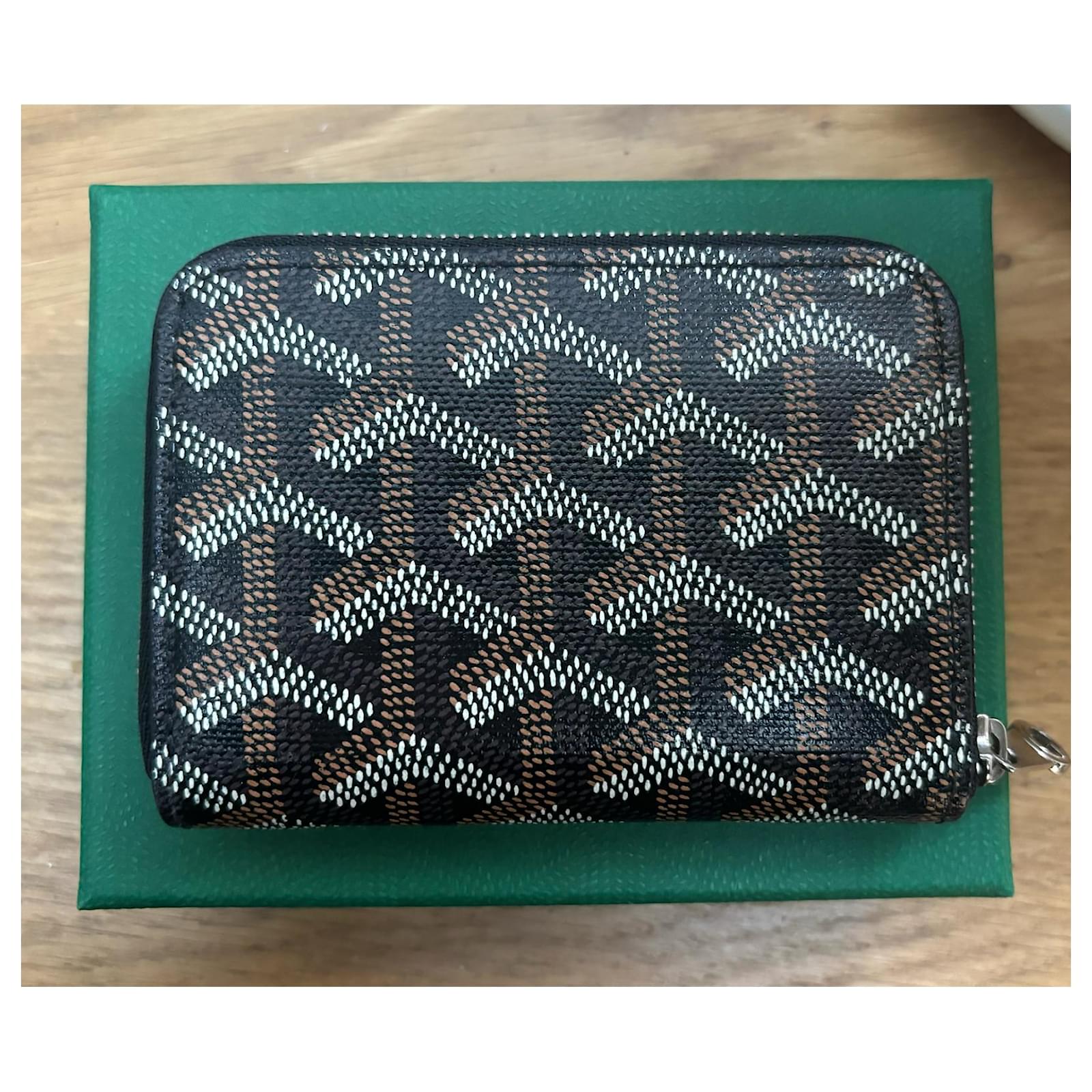 Goyard female wallet sale