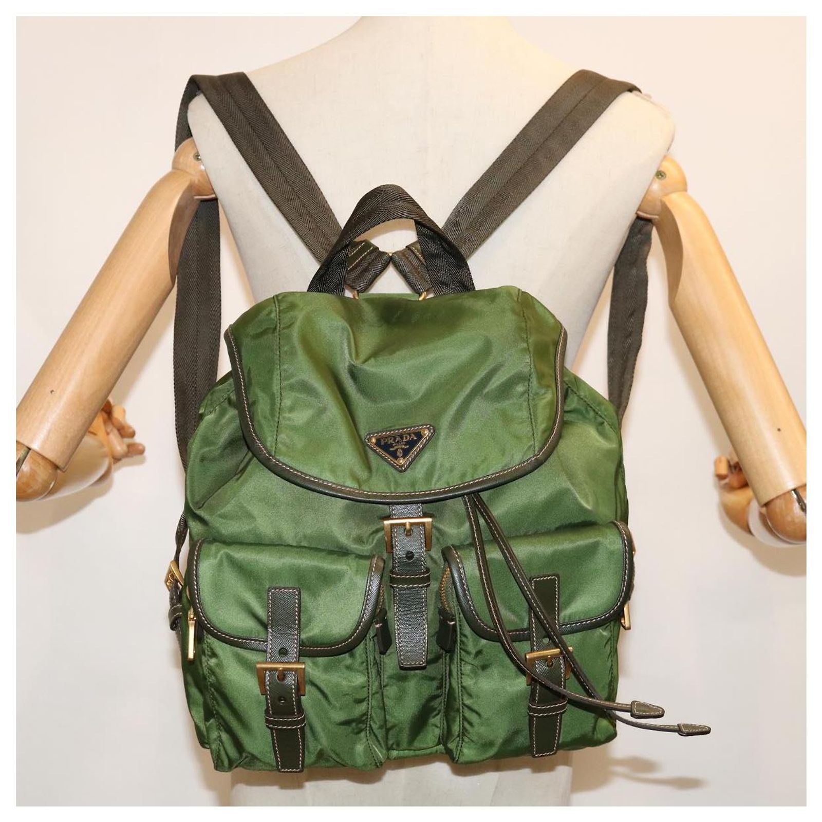 PRADA Backpack Nylon Khaki Auth 67049 ref.1294098 - Joli Closet display picture 2
