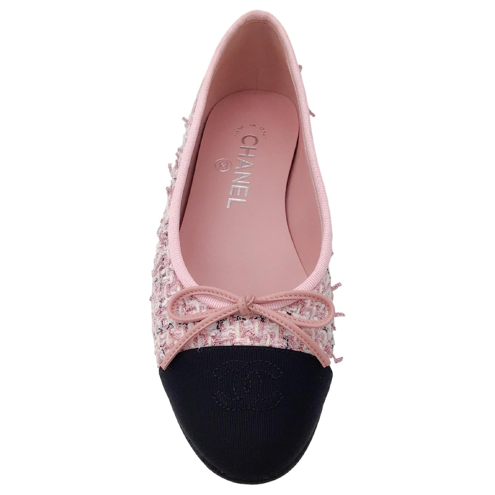 Autre Marque Chanel Pink / Black CC Logo Grosgrain Cap Toe
