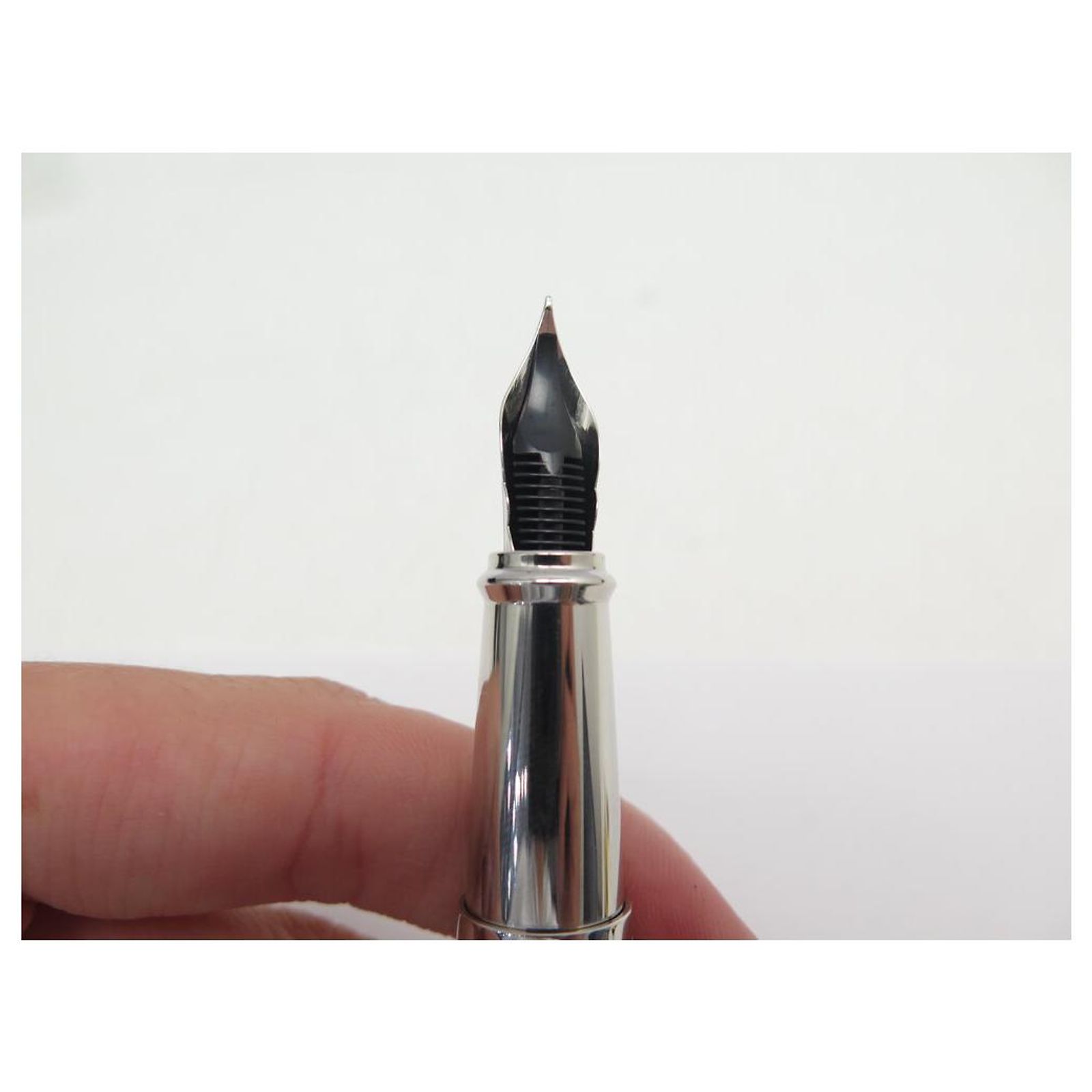 Stylo Roller S.T. Dupont Élysée Laque De Chine Noir - Capuchon Diamant Fleur De Lys, Occasion