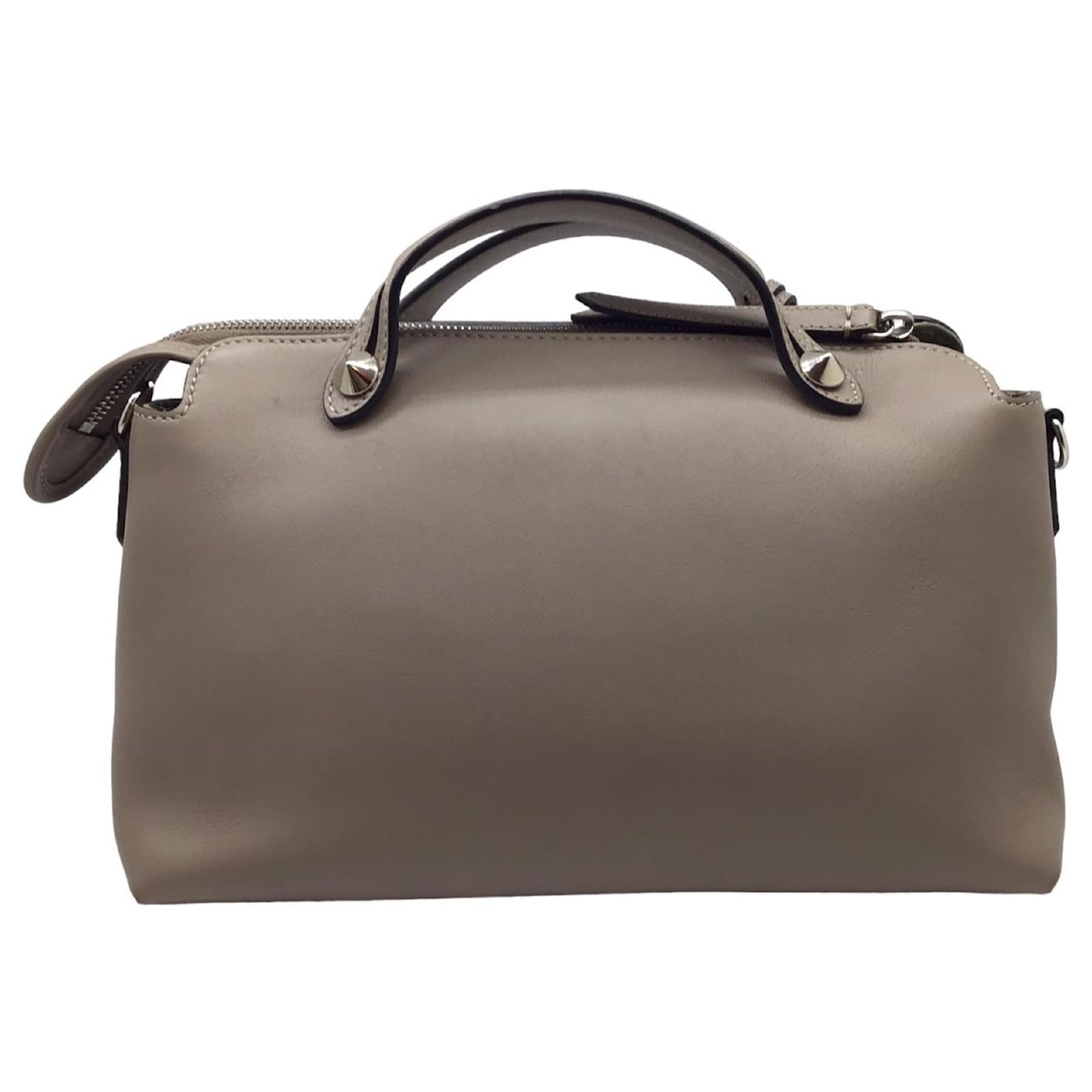 ☆気分が上がる☆ FENDI BY THE WAY MEDIUM LEATHER HANDBAG ☆気分が上がる☆ FENDI BY THE WAY MEDIUM LEATHER HANDBAG