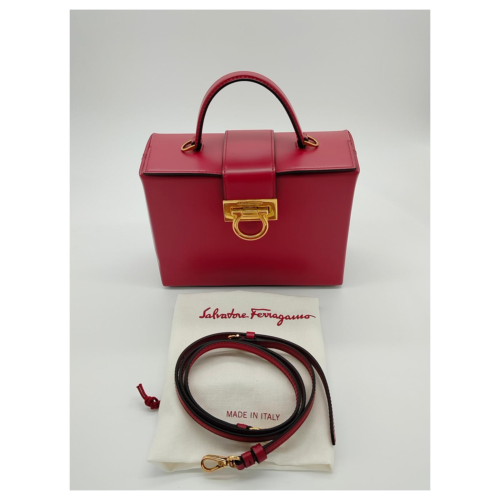 【Ferragamo】☆Trifolio box bag☆ SALVATORE FERRAGAMO Calfskin Trifolio Box Bag Black 1404129