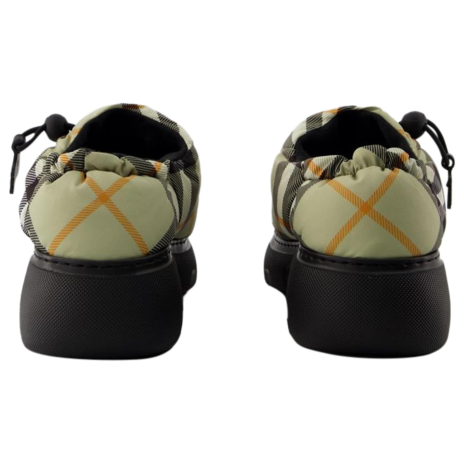 サンダル・ミュール Burberry Pillow Low Mules - Burberry - Nylon - Beige Burberry Women's' Check Nylon-Blend Pillow Mule in Beige