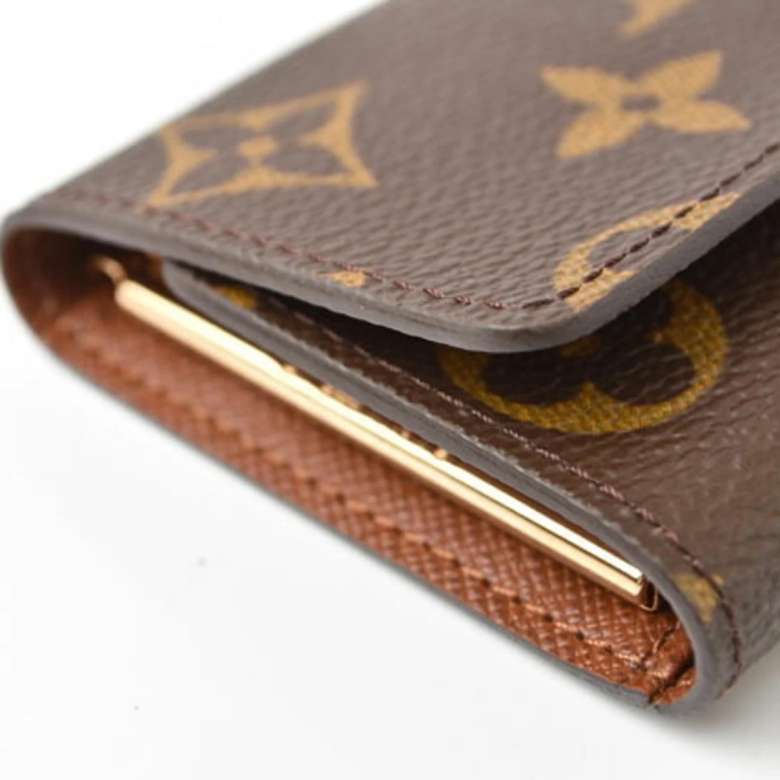 Louis Vuitton ブラウンレザーキーケース LOUIS VUITTON（ルイ・ヴィトン）のキーケース