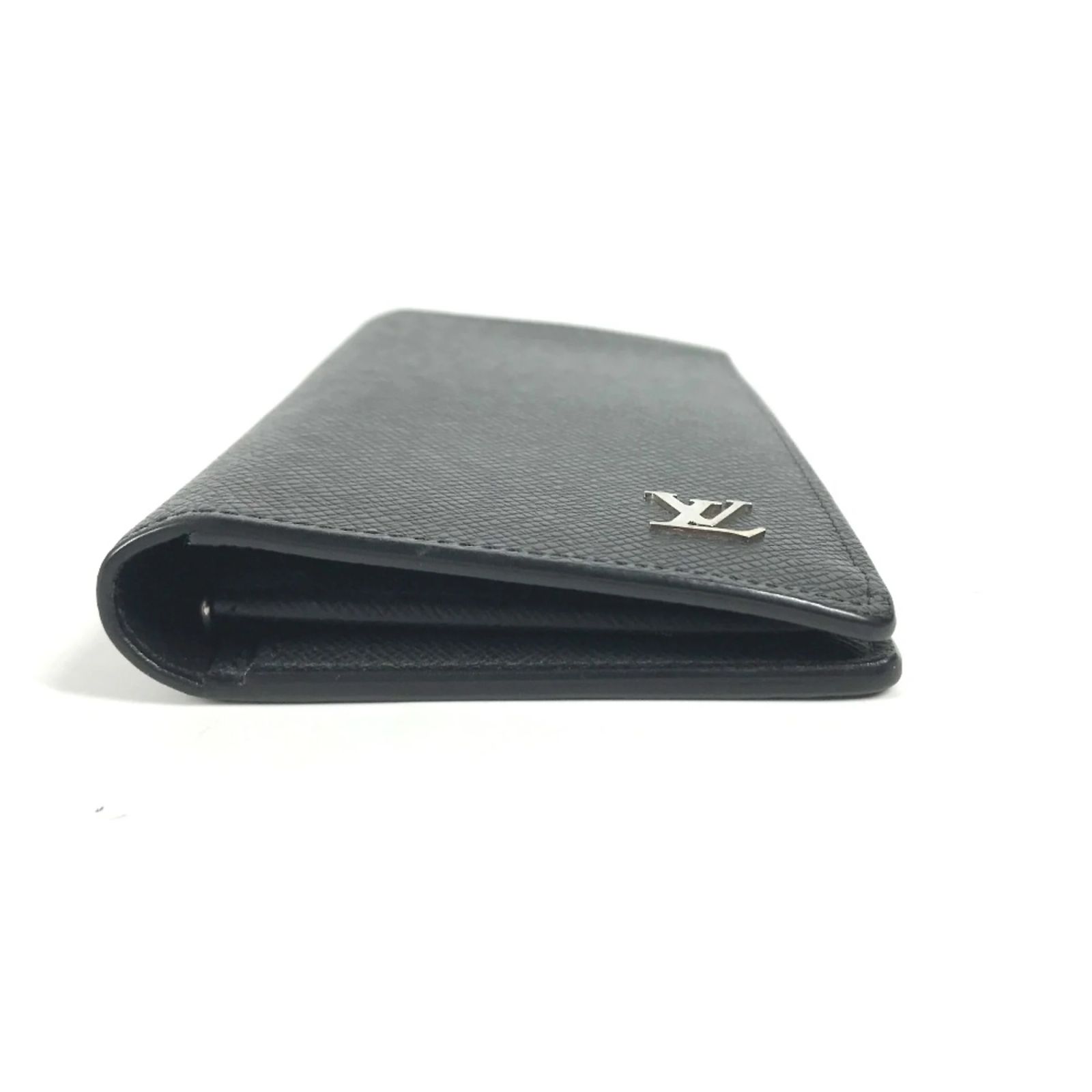 Louis Vuitton Taiga Long Wallet Black Leather ref.JC1456182 (Sold  display picture 1