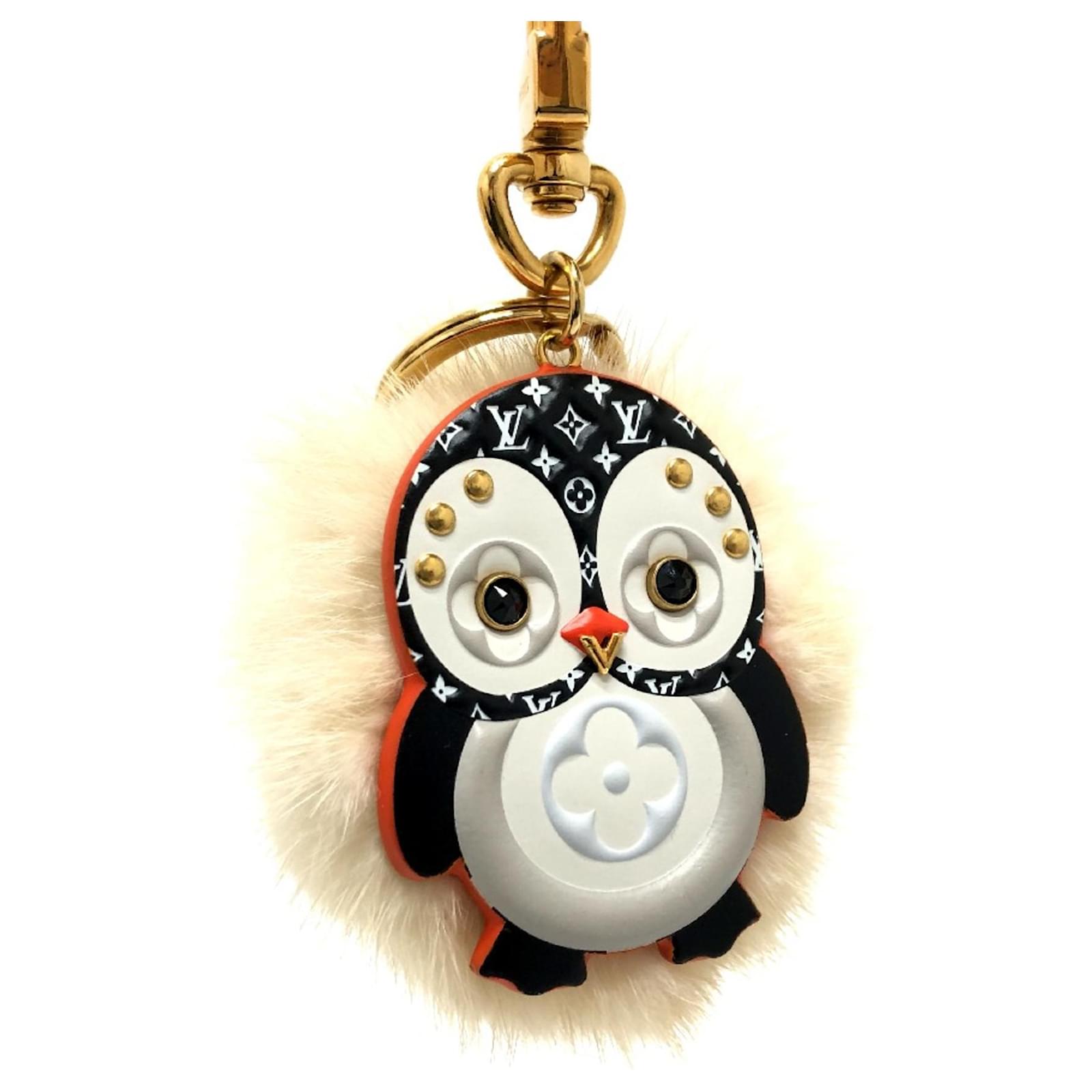 Louis Vuitton M69007 Key Holder Bag Charm White Leather ref