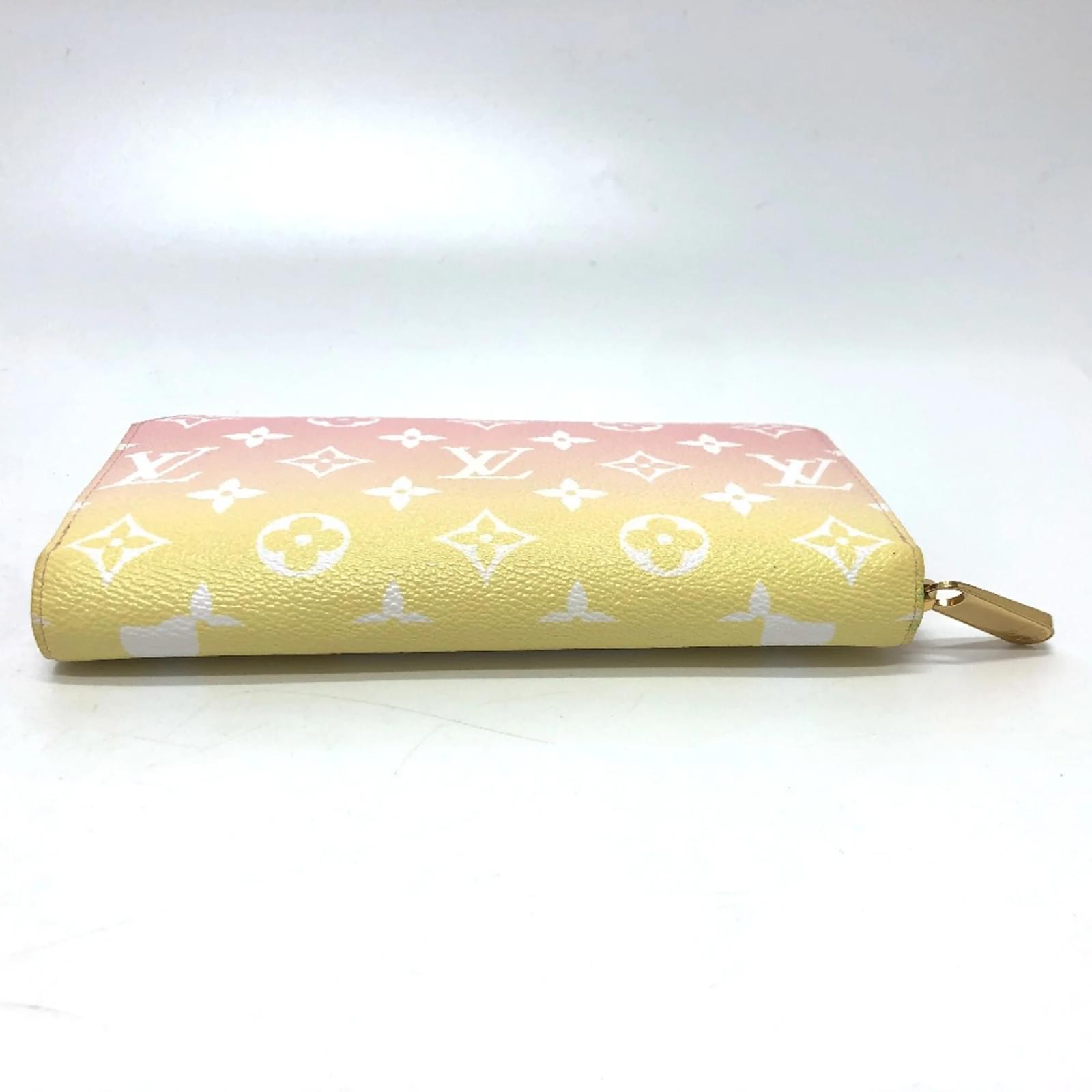 Louis Vuitton Monogram Long Wallet Pink ref.1457367 - Joli