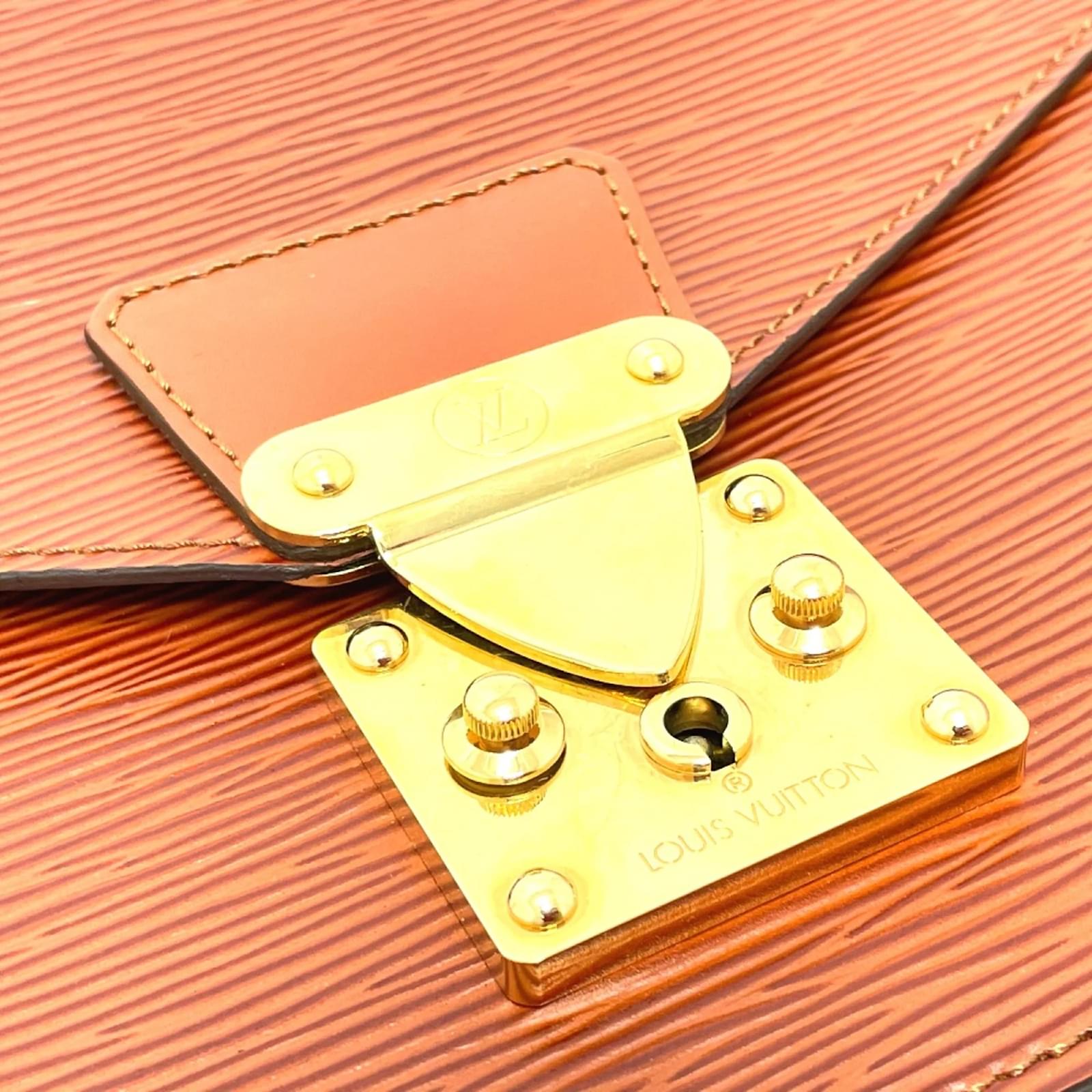 Epi-Handtasche M52133 von Louis Vuitton Braun Leder ref.1457398  