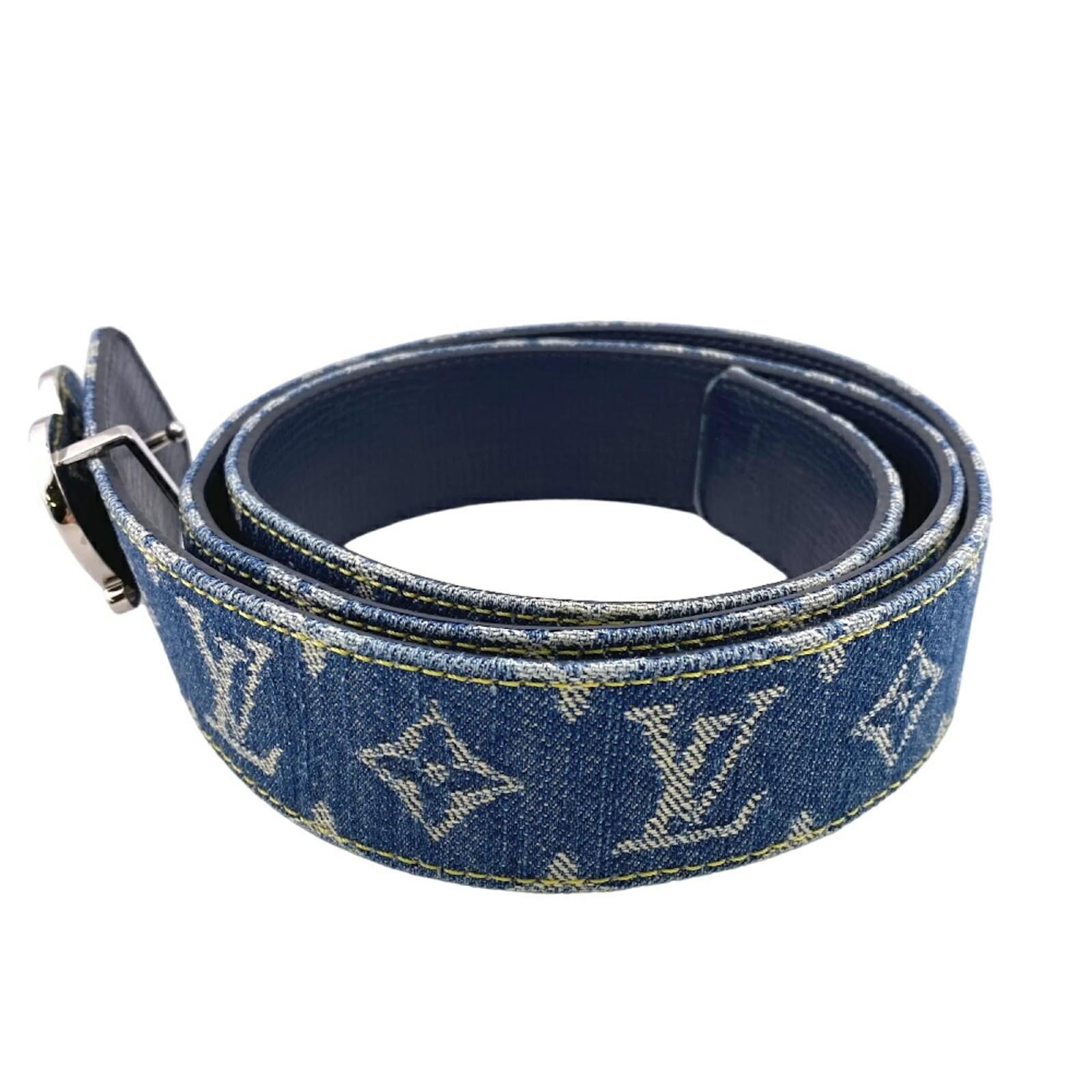 Louis Vuitton M0465 Santur LV Heart NIGO 100 40 Belt Red Louis Vuitton M0465 Santur LV Heart NIGO 100 40 Belt Red