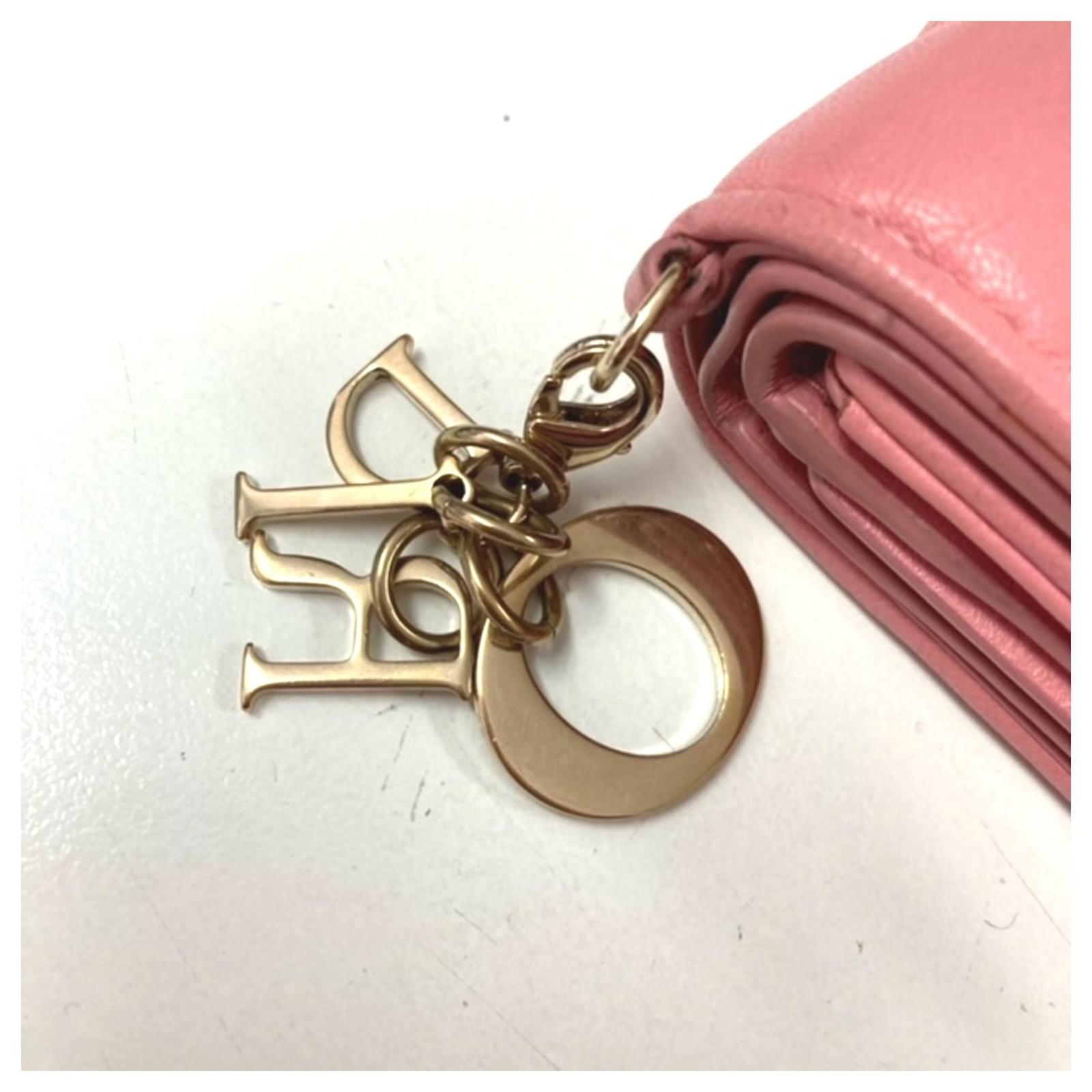 Dior Lady Dior Medium Wallet ピンク Lady Dior Lotus Wallet Powder Pink Patent Cannage Calfskin