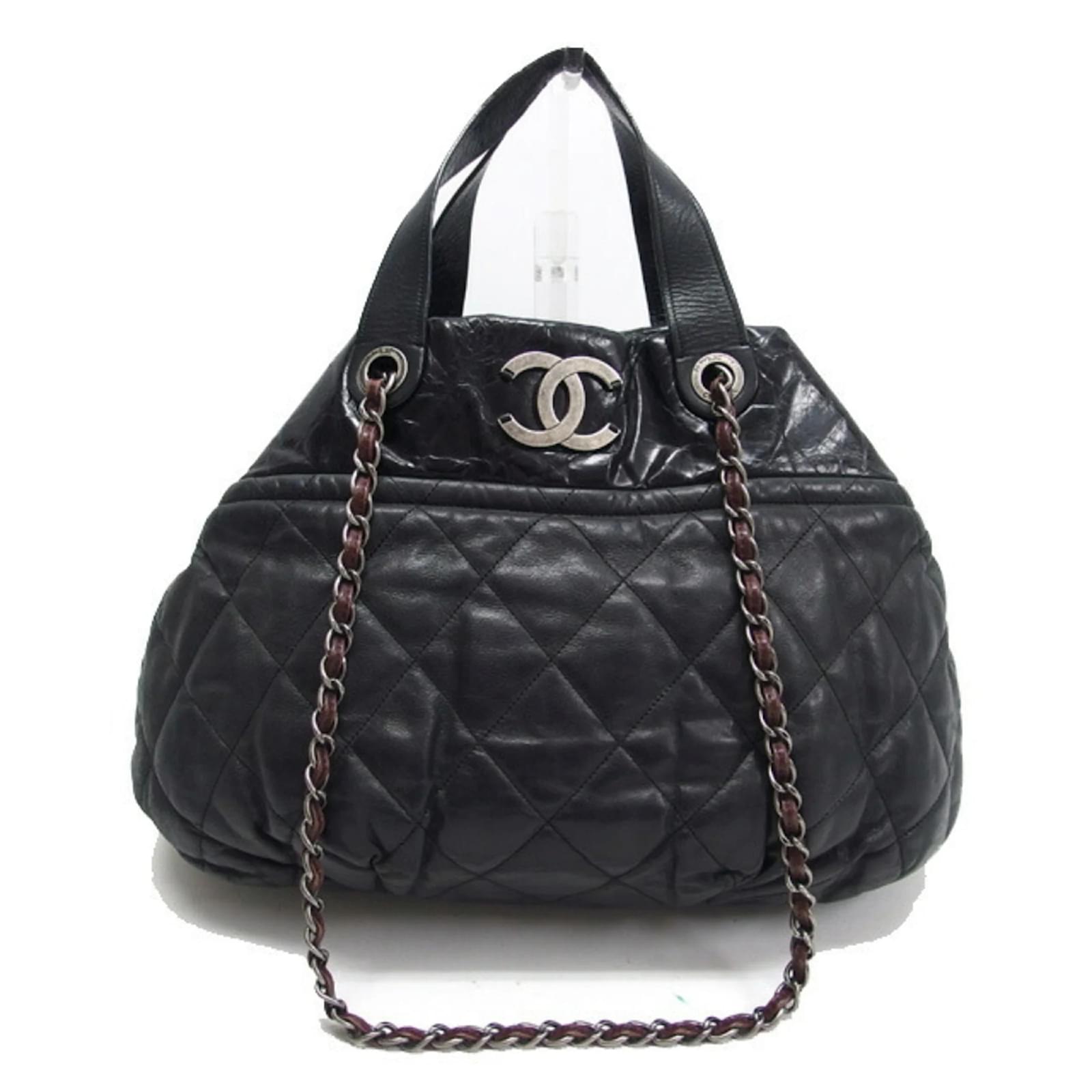 Chanel In the Mix Ketten Schultertasche Schwarz Leder ref.1464535 Joli Closet