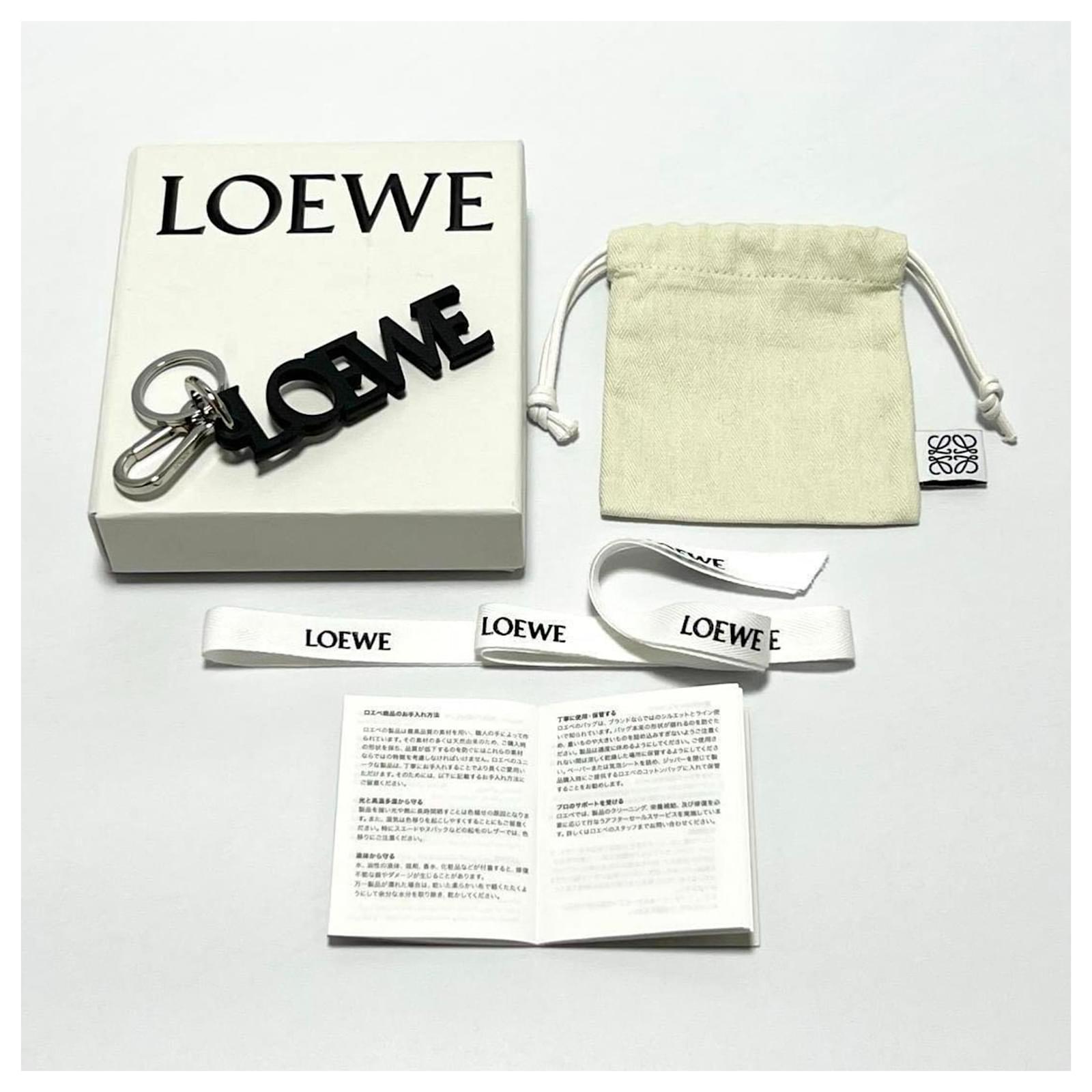 Loewe Black Leather and Metal Keyring ref.1466496 - Joli Closet Loewe Black Leather and Metal Keyring ref.1466496 - Joli Closet