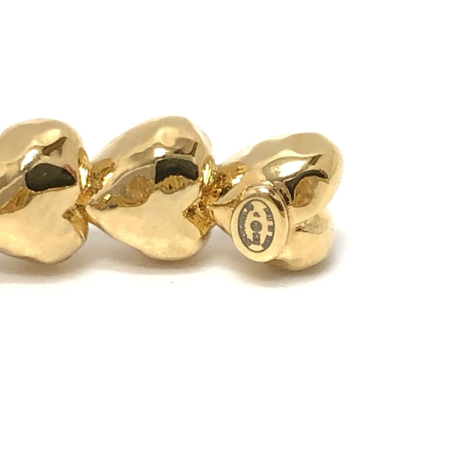 Chanel B23P Heart Bangle Golden ref.1467033 (Sold) - Joli Closet