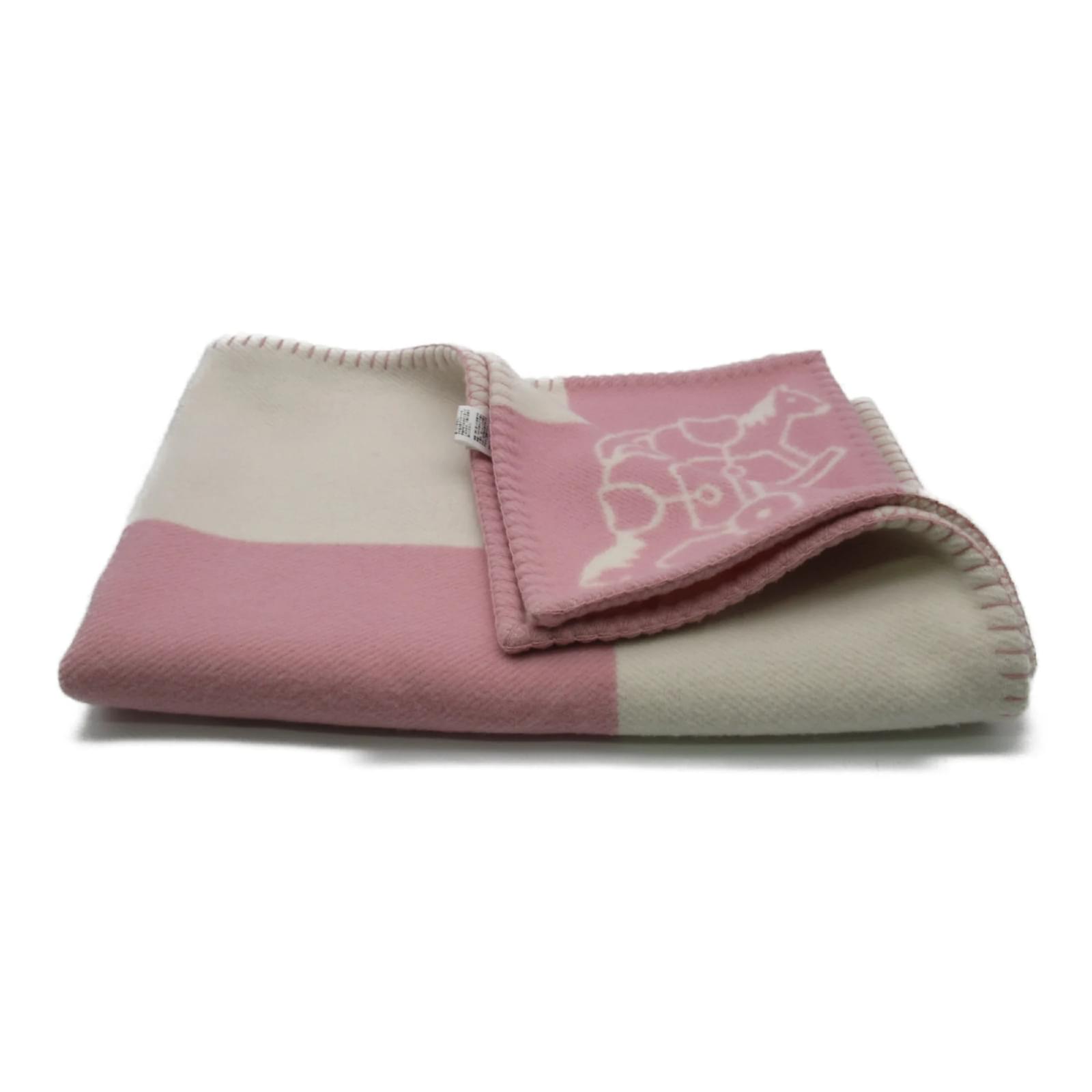 Hermes Hermes Pink Wool Baby Blanket ref.1467115 Joli Closet