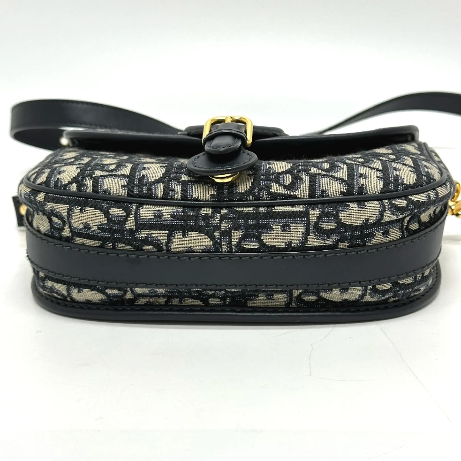 Christian Dior ショルダーバッグ 紺 4503025M0001 Christian Dior ショルダーバッグ 紺 4503025M0001 Dior CD
