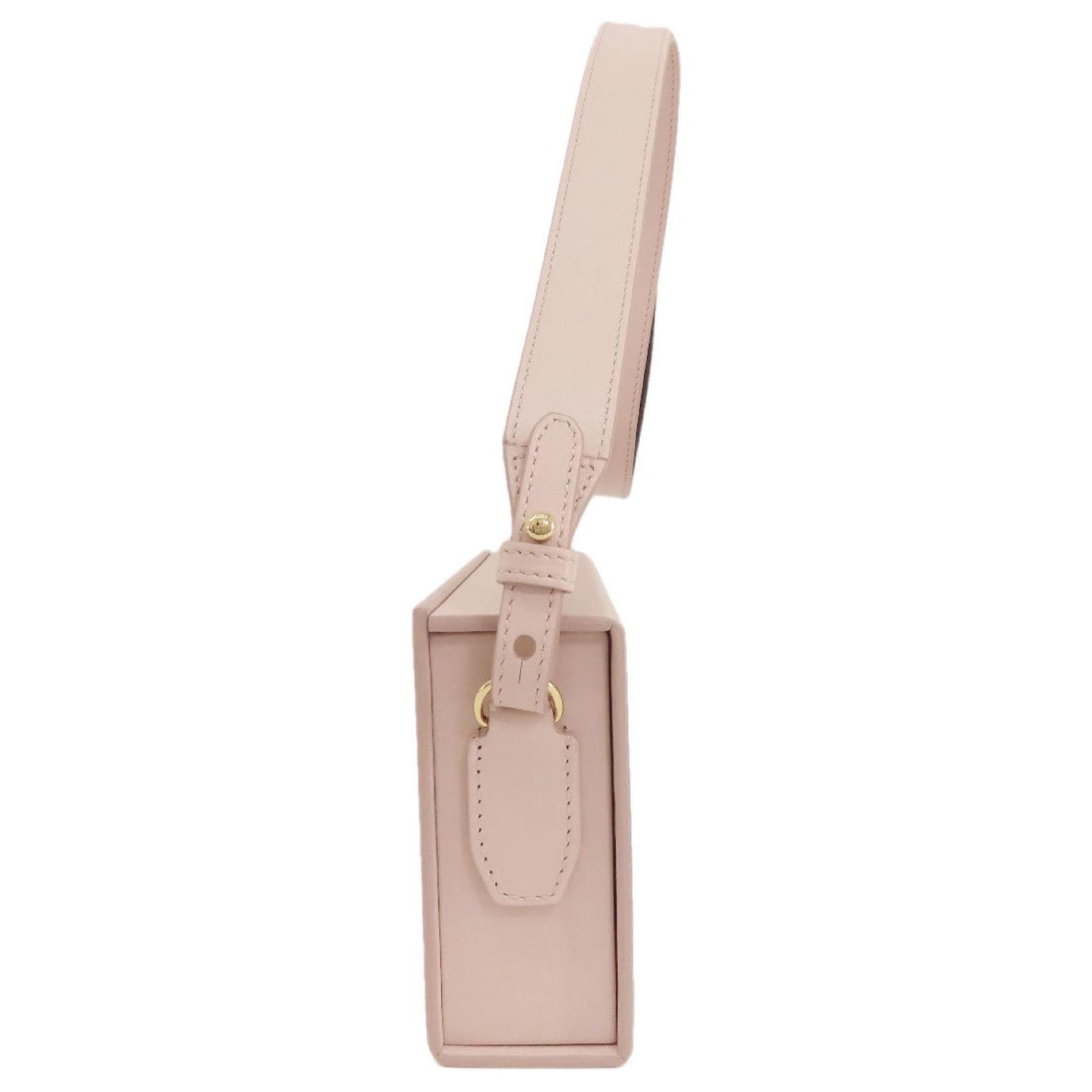 ショルダーバッグ・ポシェット FENDI Shoulder Bags Women Leather Pink/Mauve Fendi Pink Leather Small C'Mon Flap Shoulder Bag Fendi | TLC