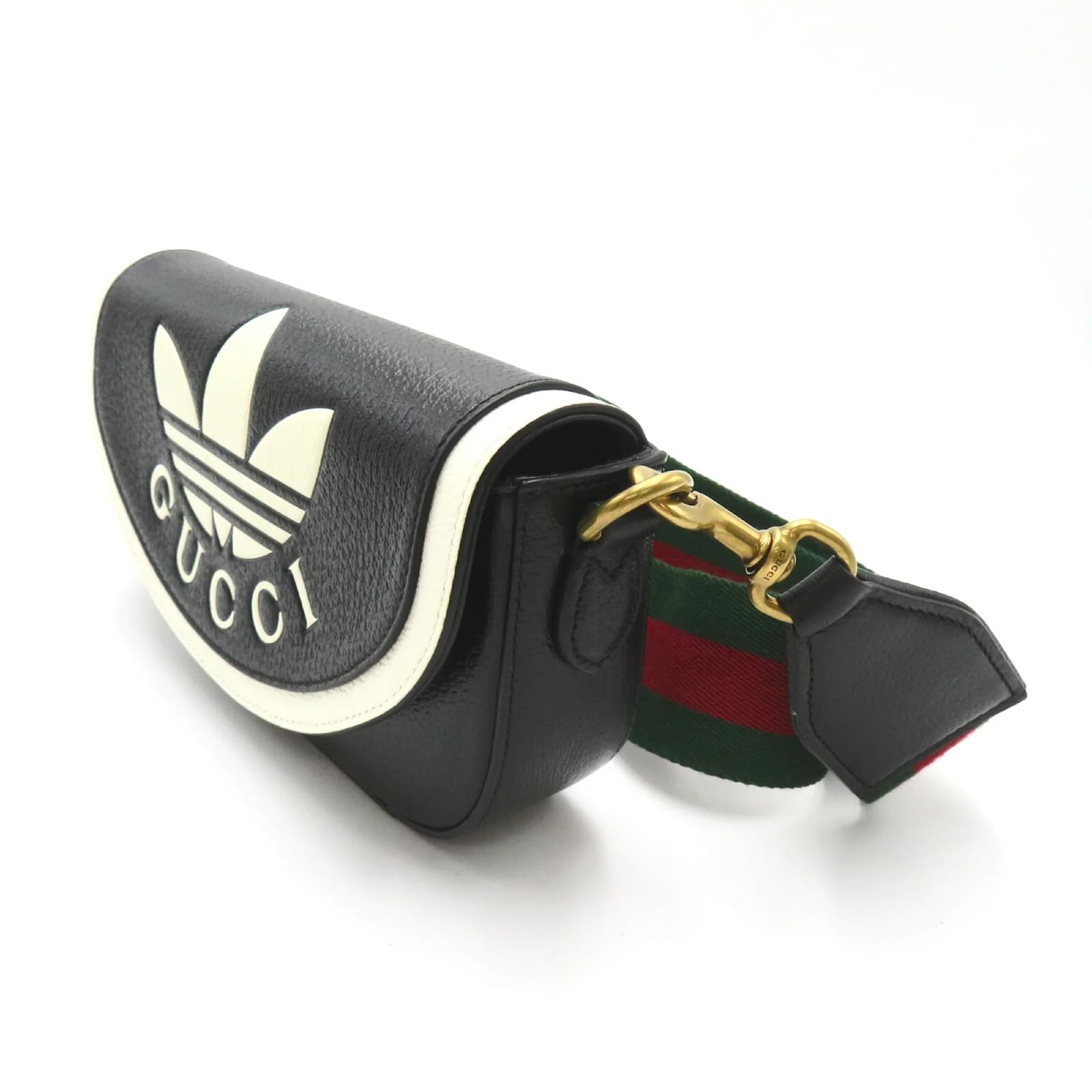 Gucci x Adidas Collaboration Shoulder Bag Black Leather ref
