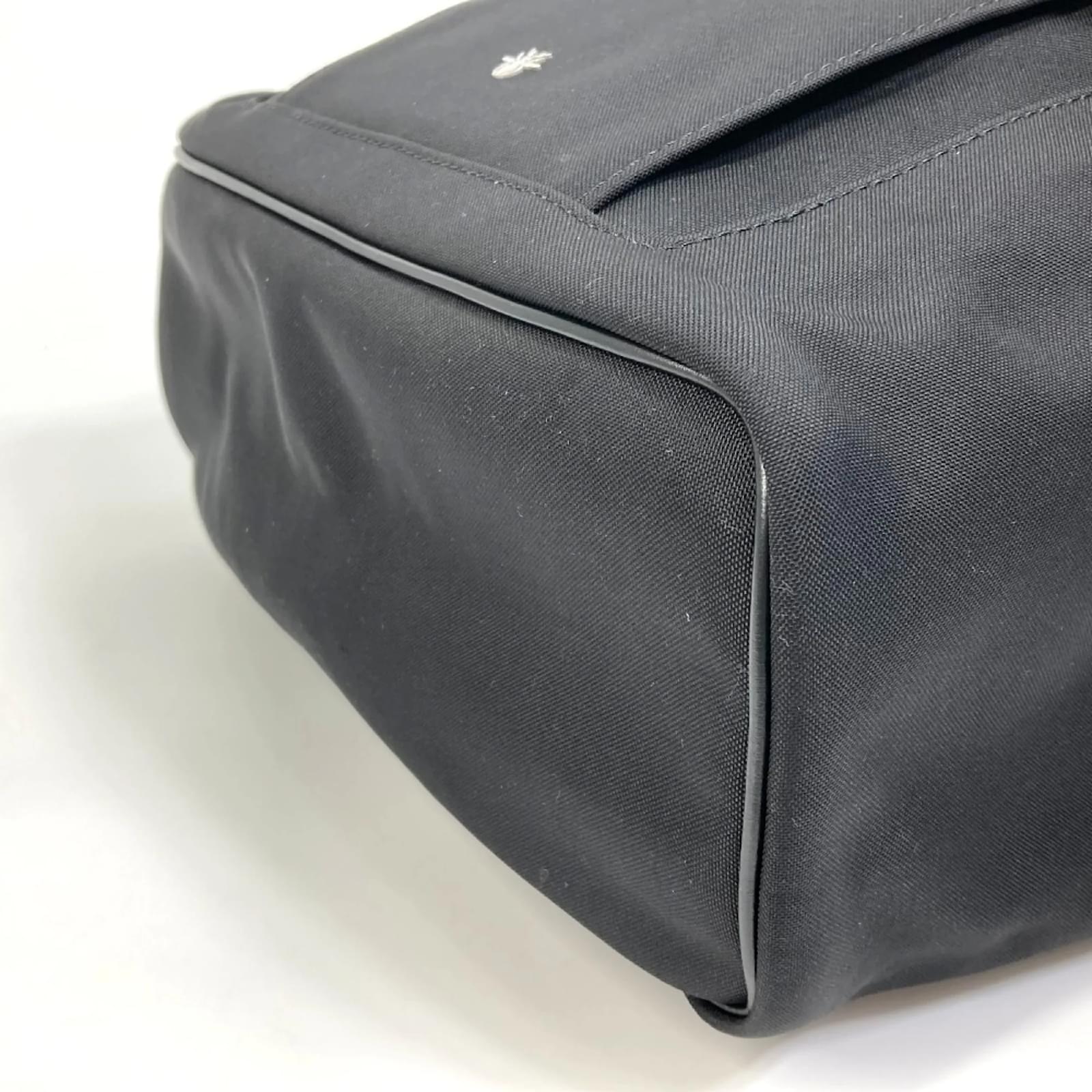 バッグ Dior HOMME BEE MOTION LEATHER BACKPACK Dior Homme Backpack: Refined Design