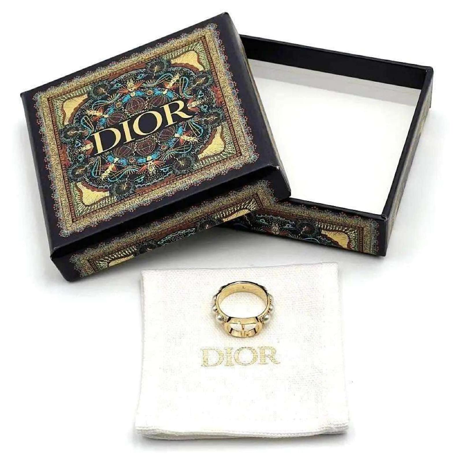 Christian Dior Women's Pearl Ring 30 Montaigne Golden Metal