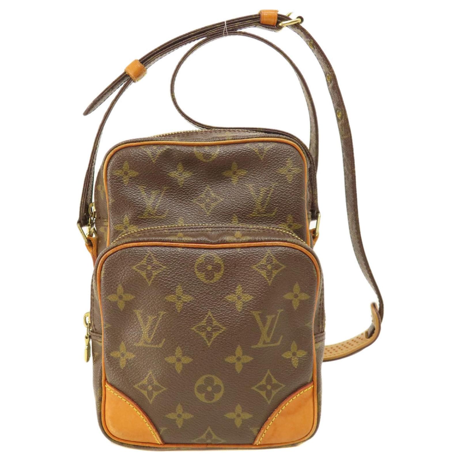 Monogramm Schultertasche Louis Vuitton Braun Lackleder ref.1489872  