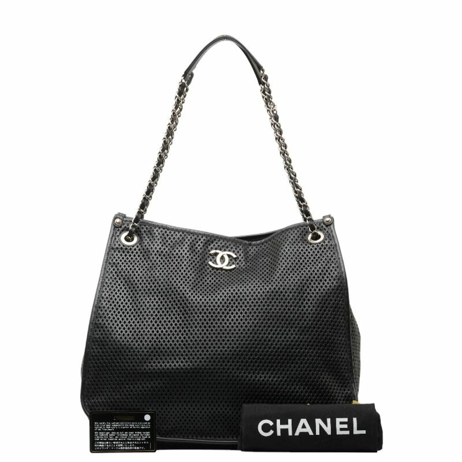 【超稀少】CHANEL UNIFORM Coco Mark 18FW BLK 超稀少】CHANEL UNIFORM Coco Mark 18FW BLK